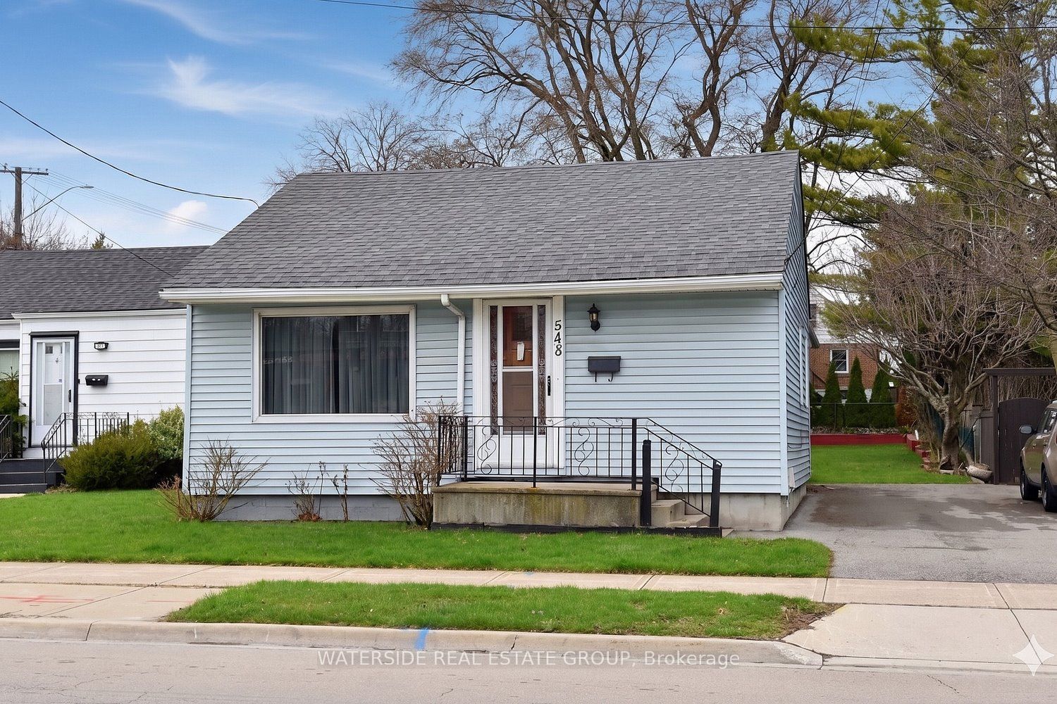 548 Upper Wentworth Street, Hamilton, ON, L9A 4T9