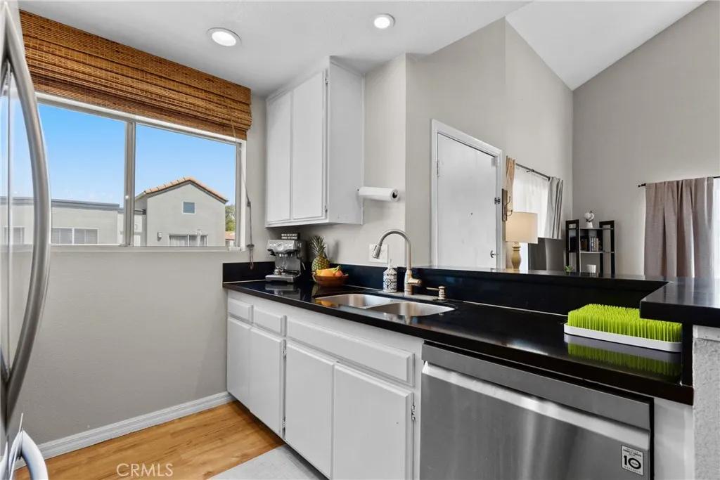 Additional image 20 of 21200 Trumpet Dr Unit 205, Newhall, CA 91321
