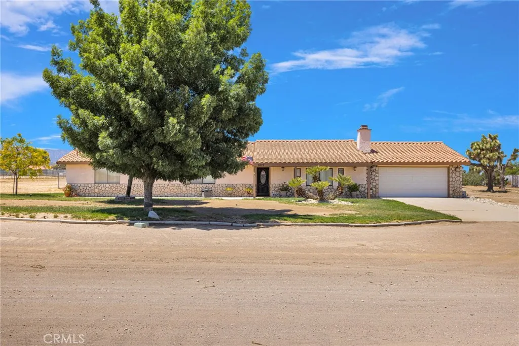 Additional image 3 of 9872 Aster Rd, Oak Hills, CA 92344