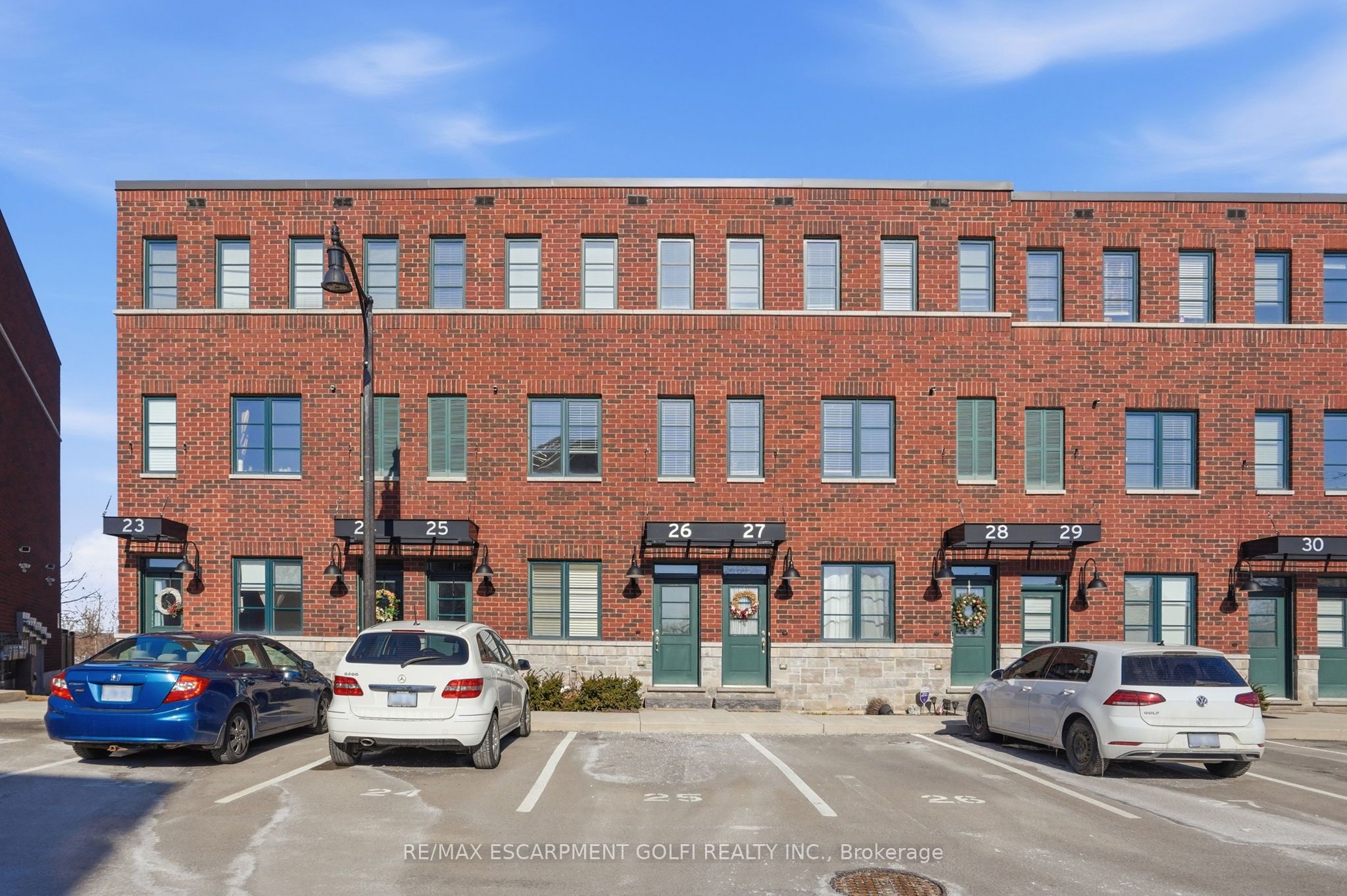 26-290 Barton Street W, Hamilton, ON, L8R 3P3