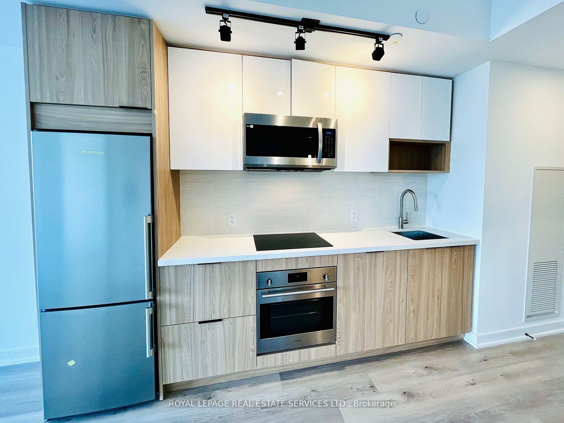 Additional image 3 of 2009-5 Defries Street, Toronto, ON, M5A 3R4