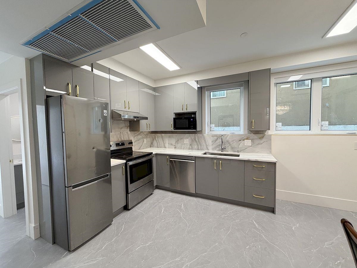 Additional image 4 of  10xx E 62nd Ave Vancouver Bc , Vancouver, BC, V5X 2H1