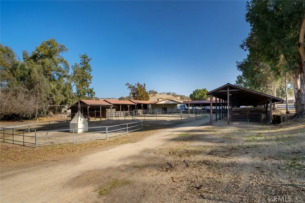 3242 Partridge Ln, Paso Robles, CA 93446