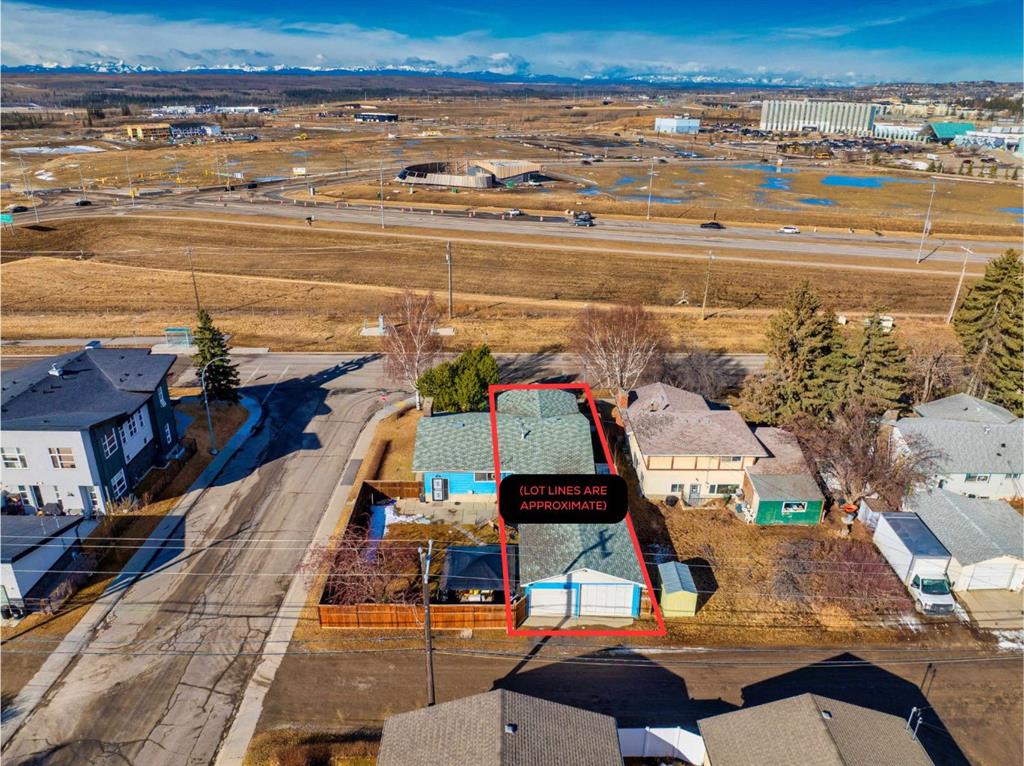 Additional image 2 of 5424 37 Street SW, Calgary, AB, T3E 5M5