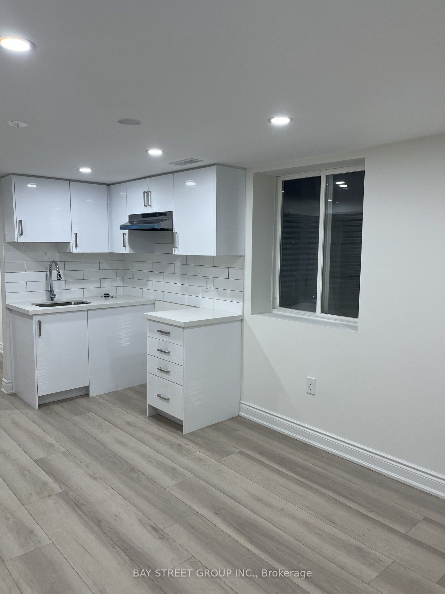 114 Mill (lower) Street N, Brampton, ON, L6X 2N9