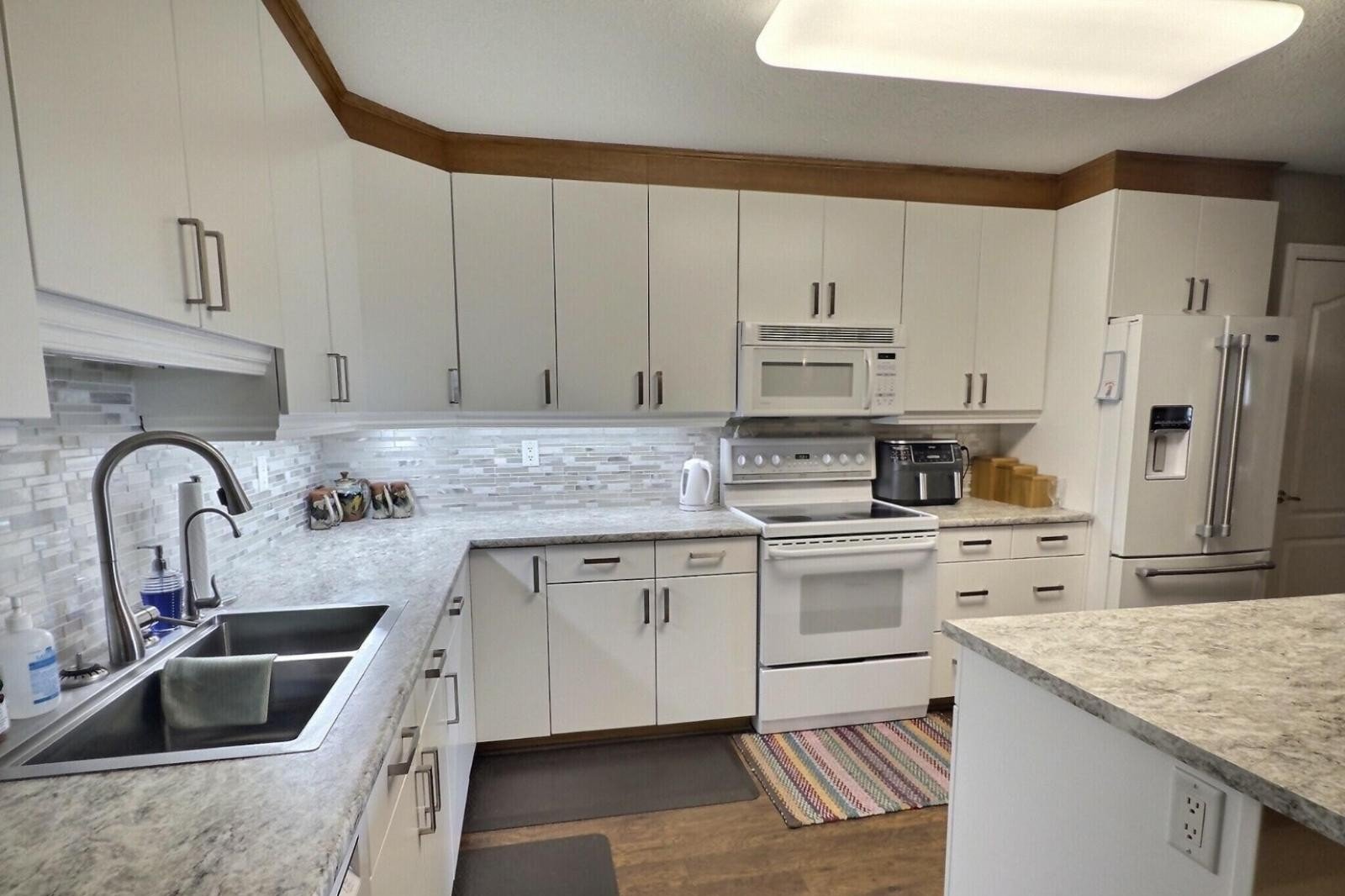 Additional image 7 of 108-8922 156 Street NW, Edmonton, AB, T5R5Z3