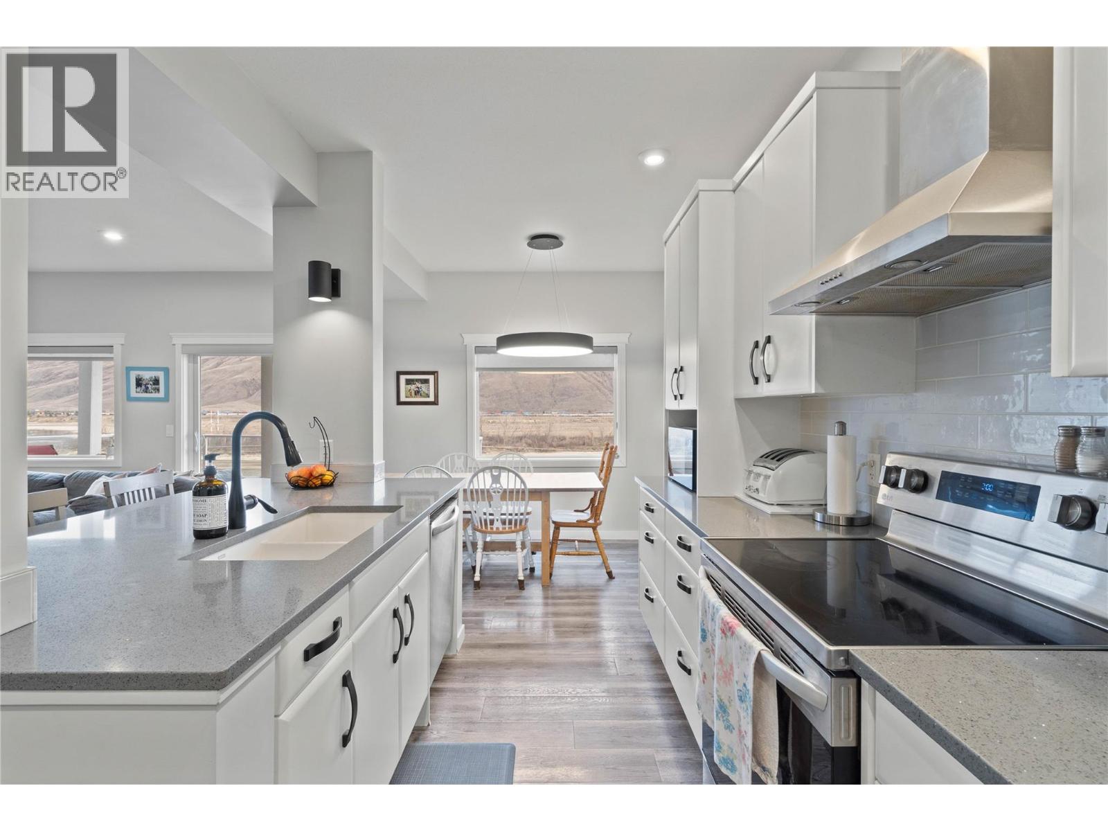 Additional image 4 of 829 Woodrush Drive, Kamloops, BC, V2B0E3