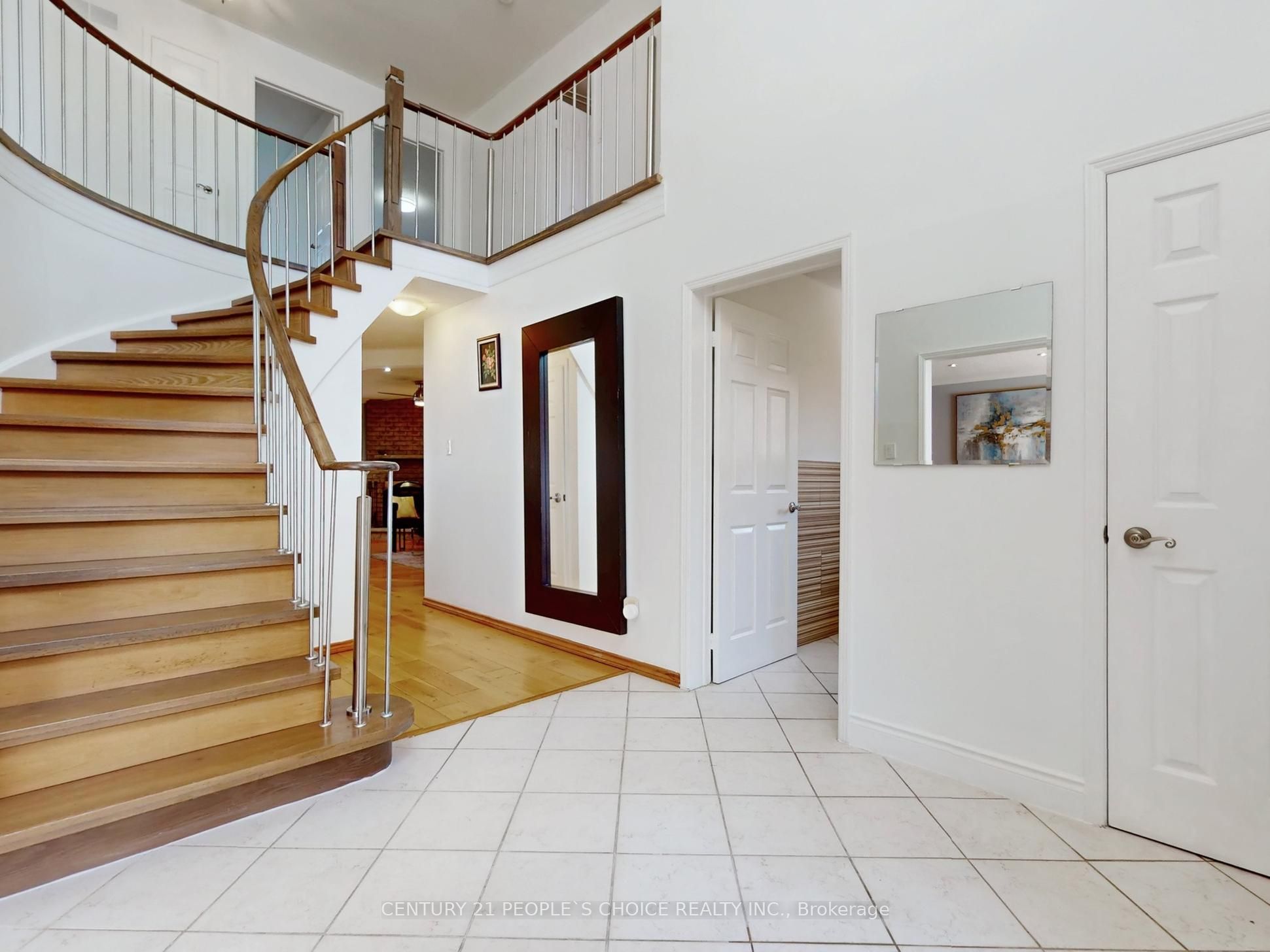 Additional image 5 of 5992 Ladyburn Crescent, Mississauga, ON, L5M 4V9