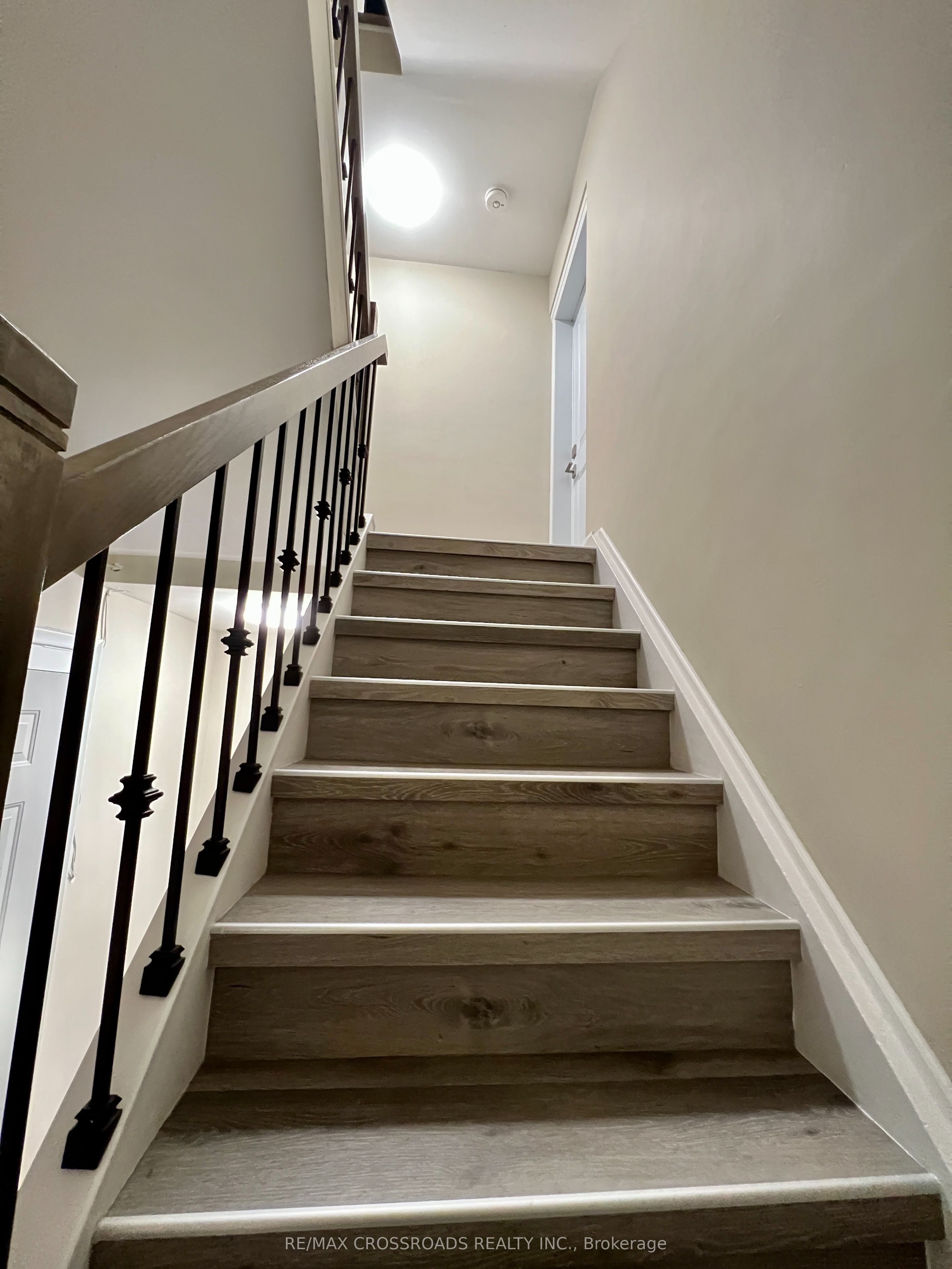 Additional image 2 of 2-25 Glenside Avenue, Toronto, ON, M4L 2T6