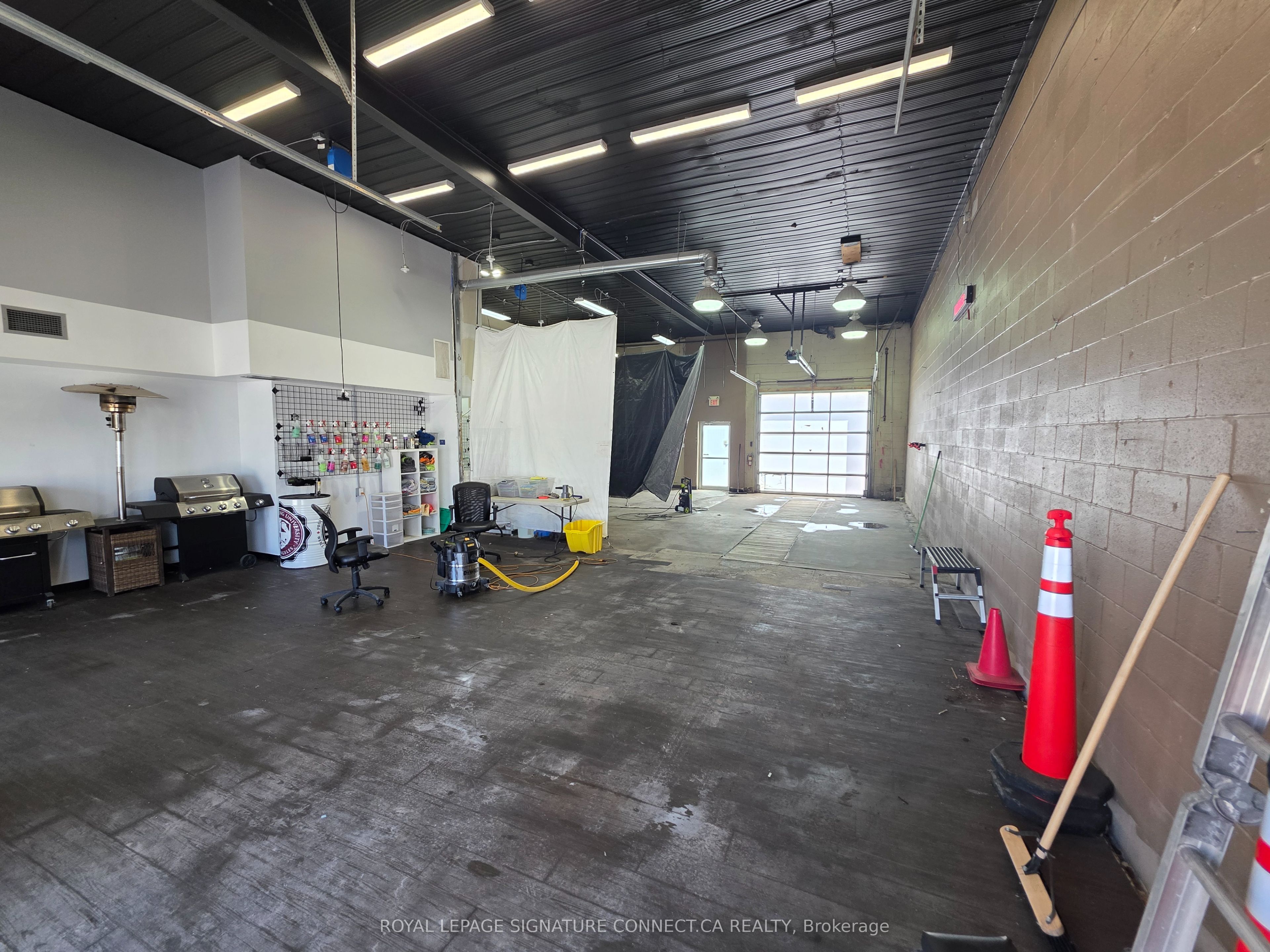 Additional image 3 of 1215 Victoria Street N, Kitchener, ON, N2B 3E1