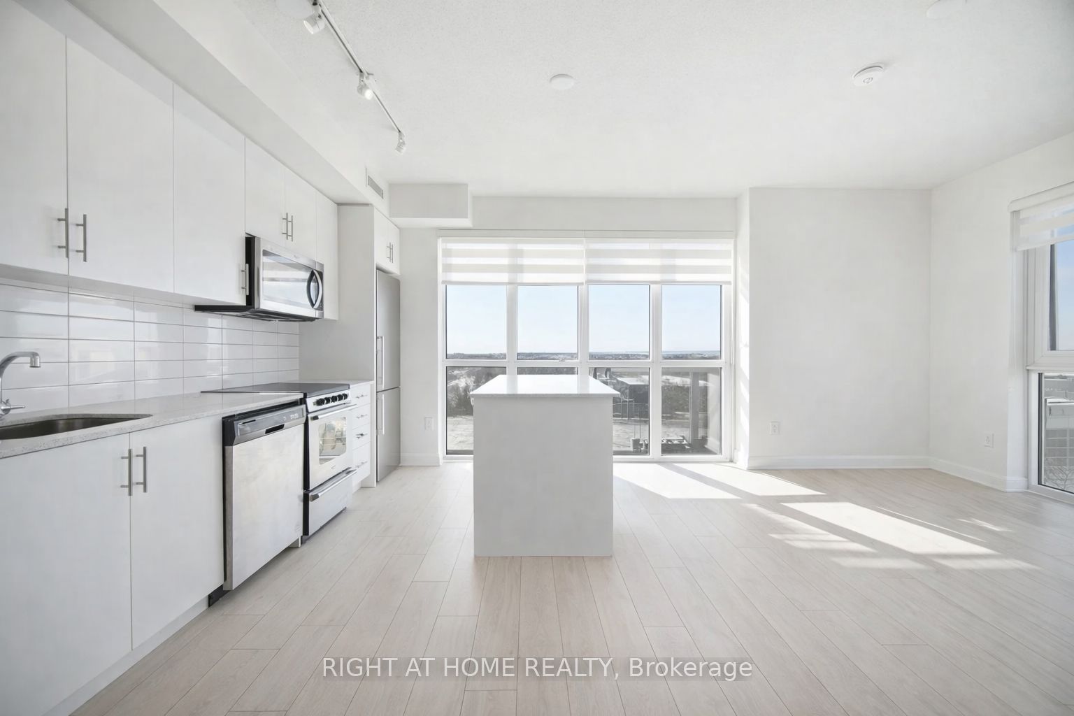 Additional image 4 of 606-509 Dundas Street W, Oakville, ON, L6M 5P4