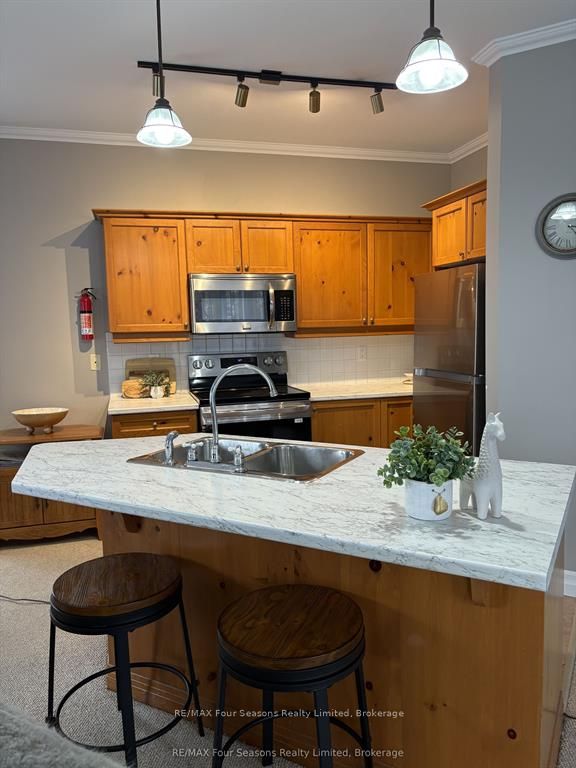 Additional image 6 of 114-184 Snowbridge Way, Blue Mountains, ON, L9Y 0V1