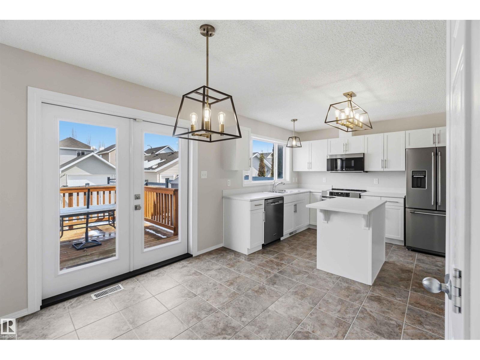 Additional image 2 of 2003 71 Street SW, Edmonton, AB, T6X0K2