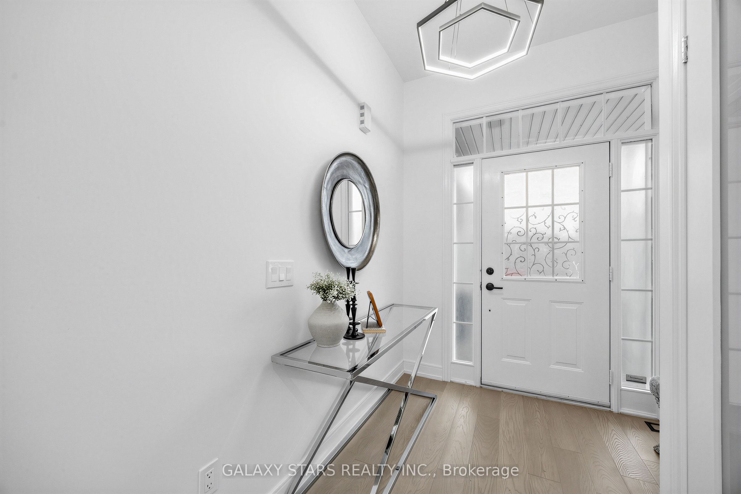 Additional image 3 of 18 Red Hawk Road, Toronto, ON, M1B 6B2