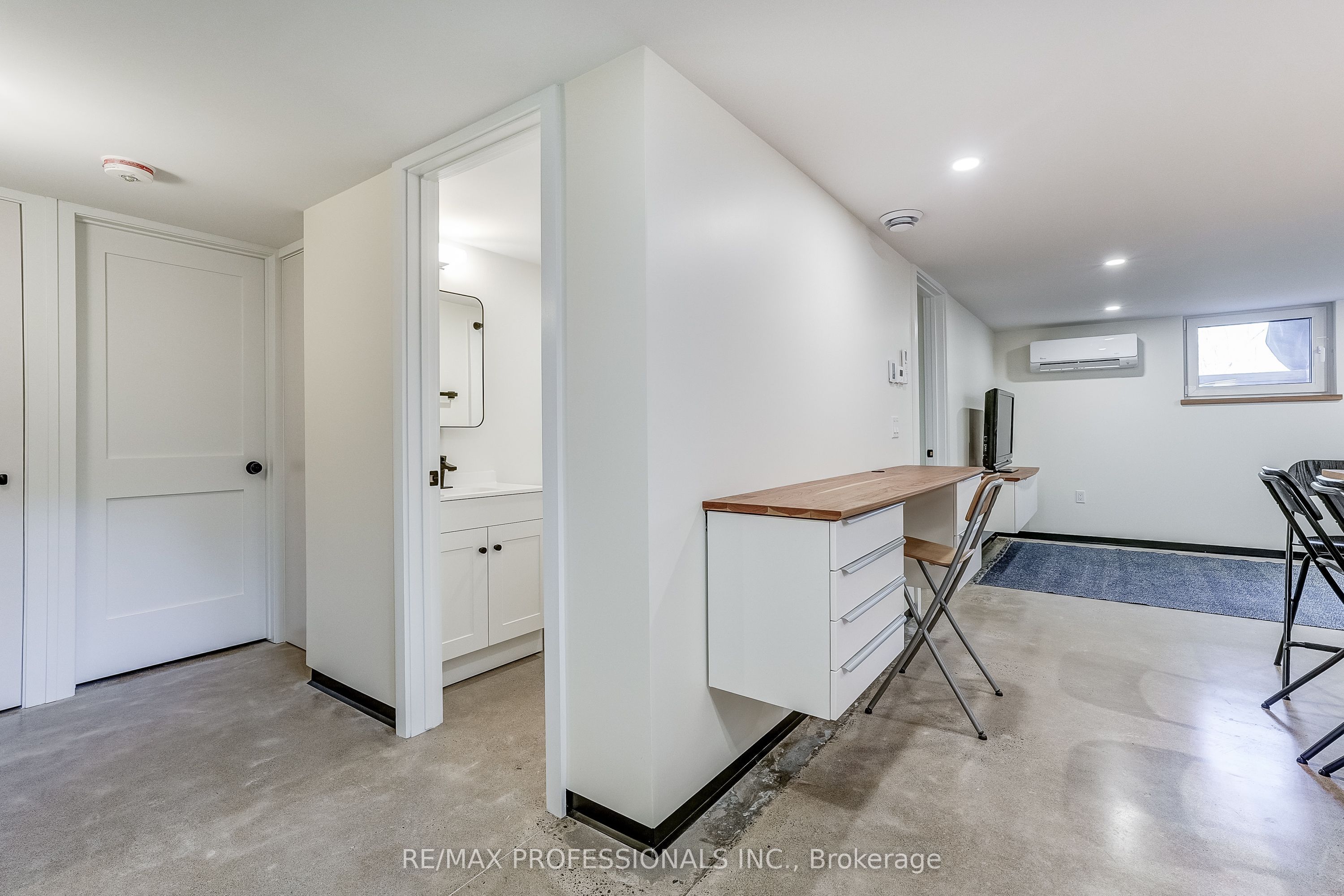 Additional image 6 of BSMT-9 Cashman Crescent, Toronto, ON, M6N 4M6