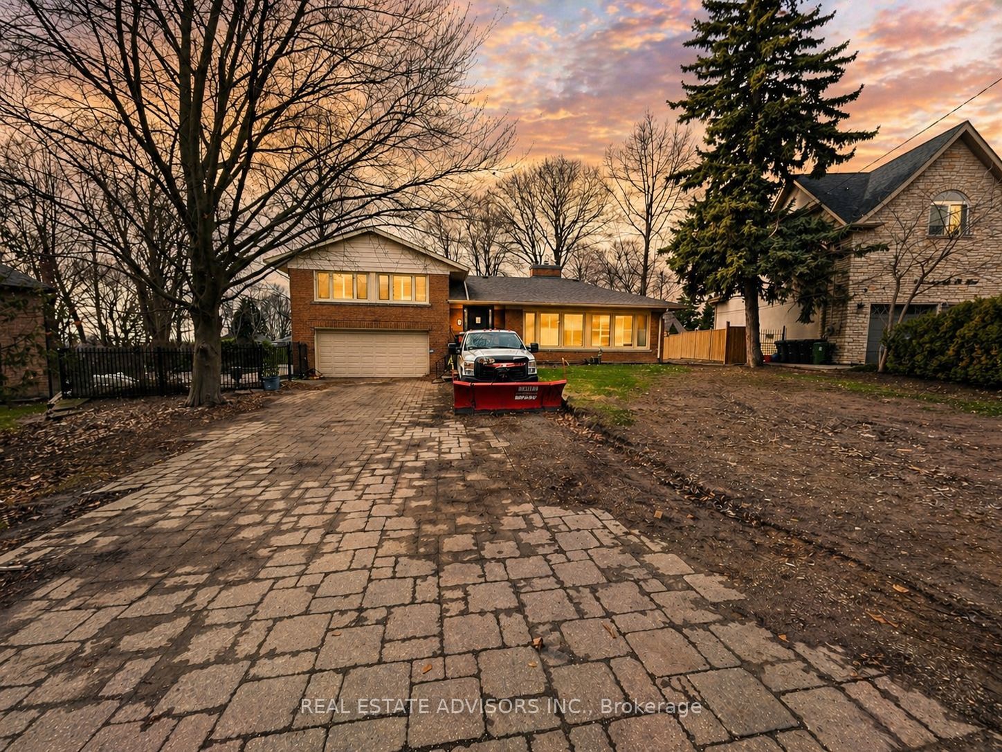1 Lakehill Crescent, Toronto, ON, M1M 1E5