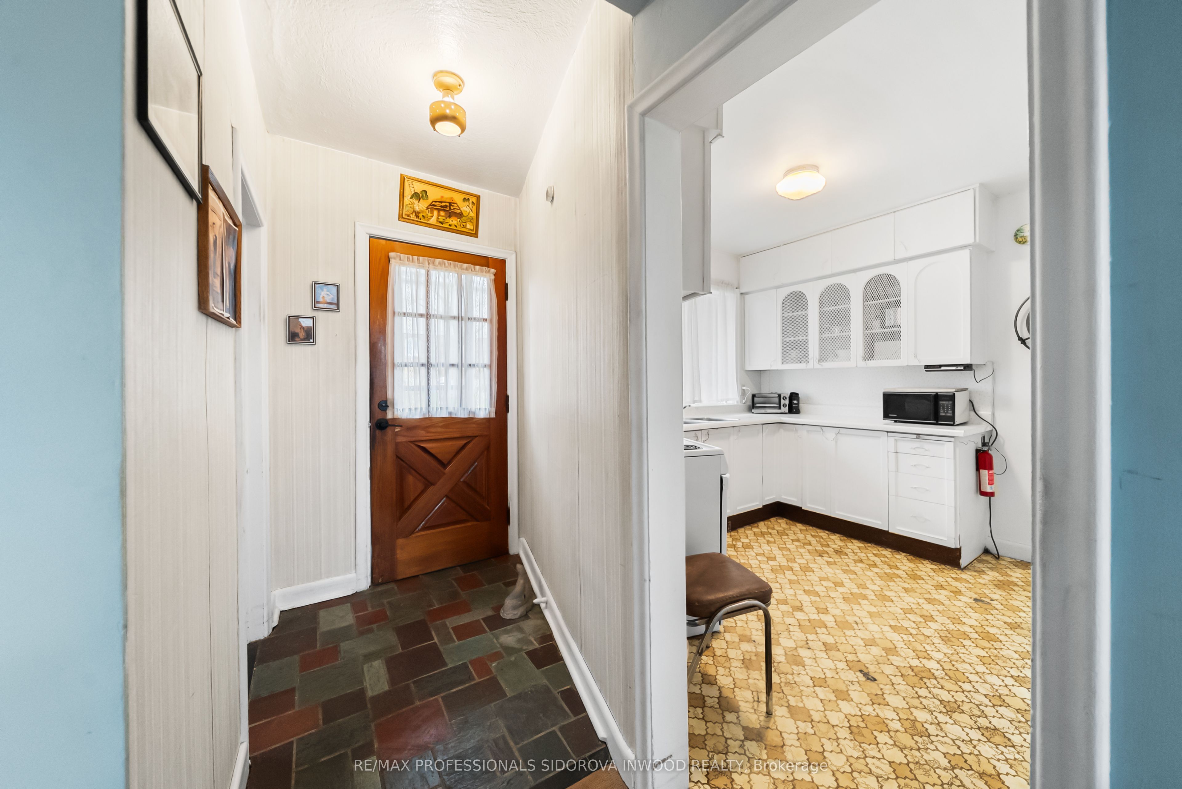 Additional image 5 of 30 Rambert Crescent, Toronto, ON, M6S 1E6