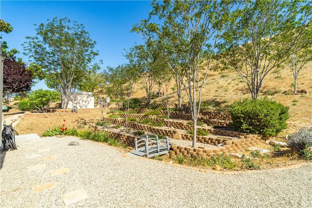 Additional image 39 of 9251 Elizabeth Lake Rd, Leona Valley, CA 93551
