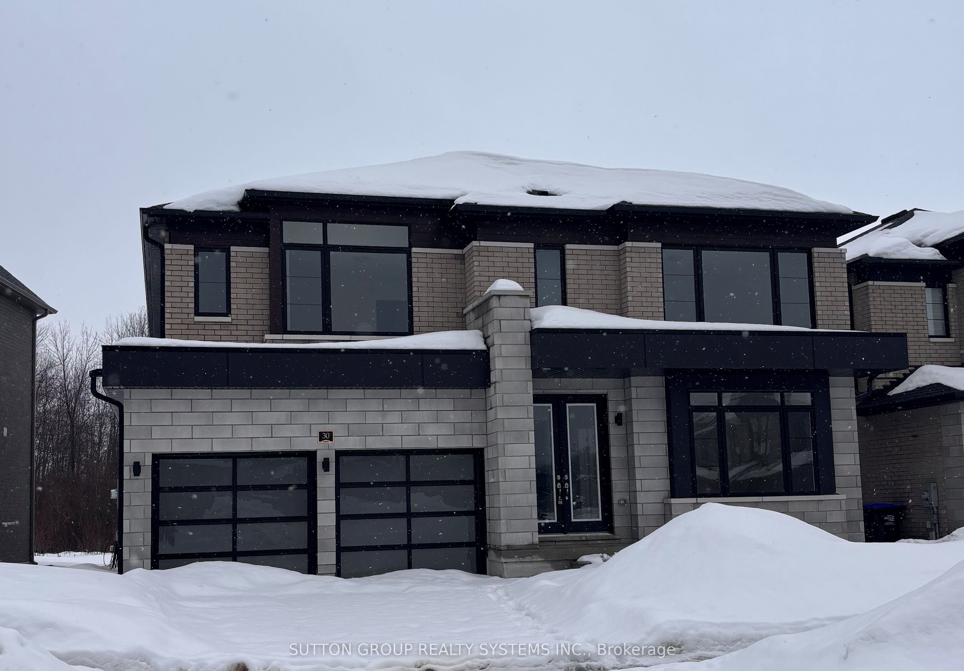 30 Rosanne Circle, Wasaga Beach, ON, L9Z 0N3