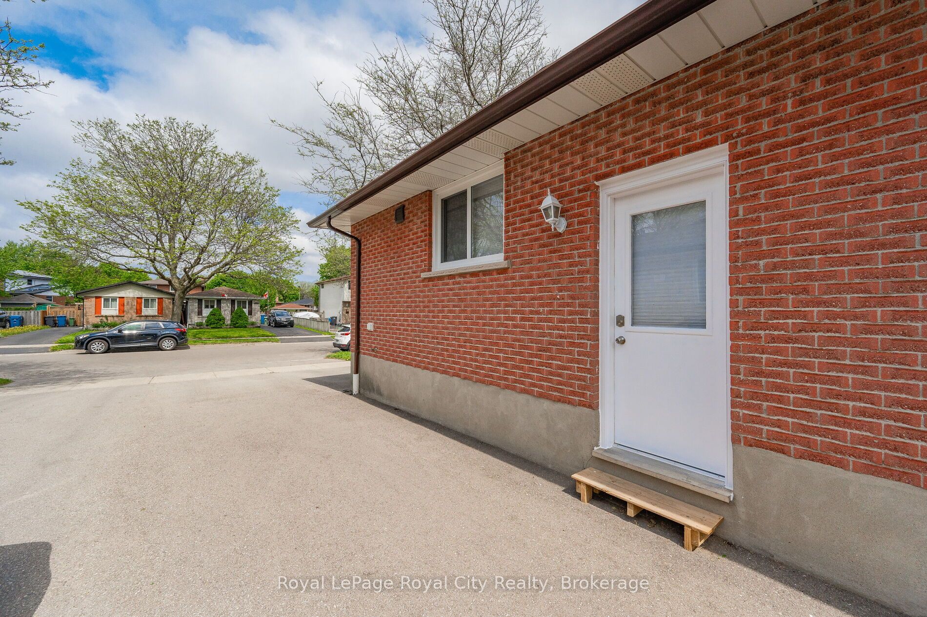 Additional image 2 of 161 Hadati Road, Guelph, ON, N1E 6N3