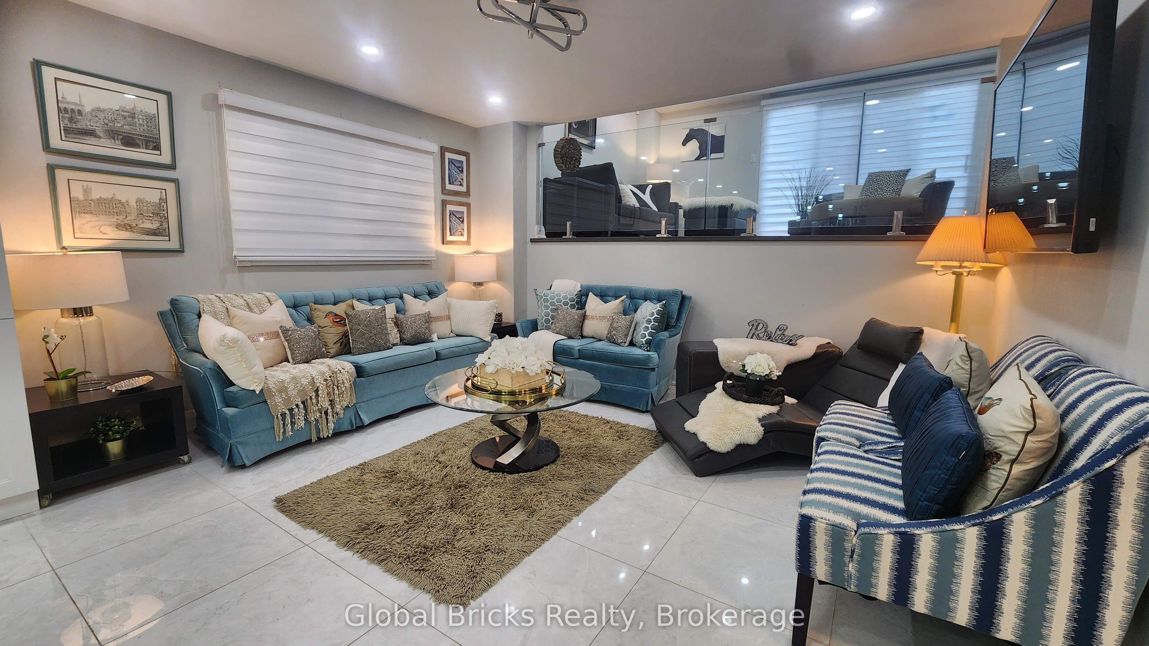 Additional image 2 of 4079 Trapper Crescent, Mississauga, ON, L5L 3A7