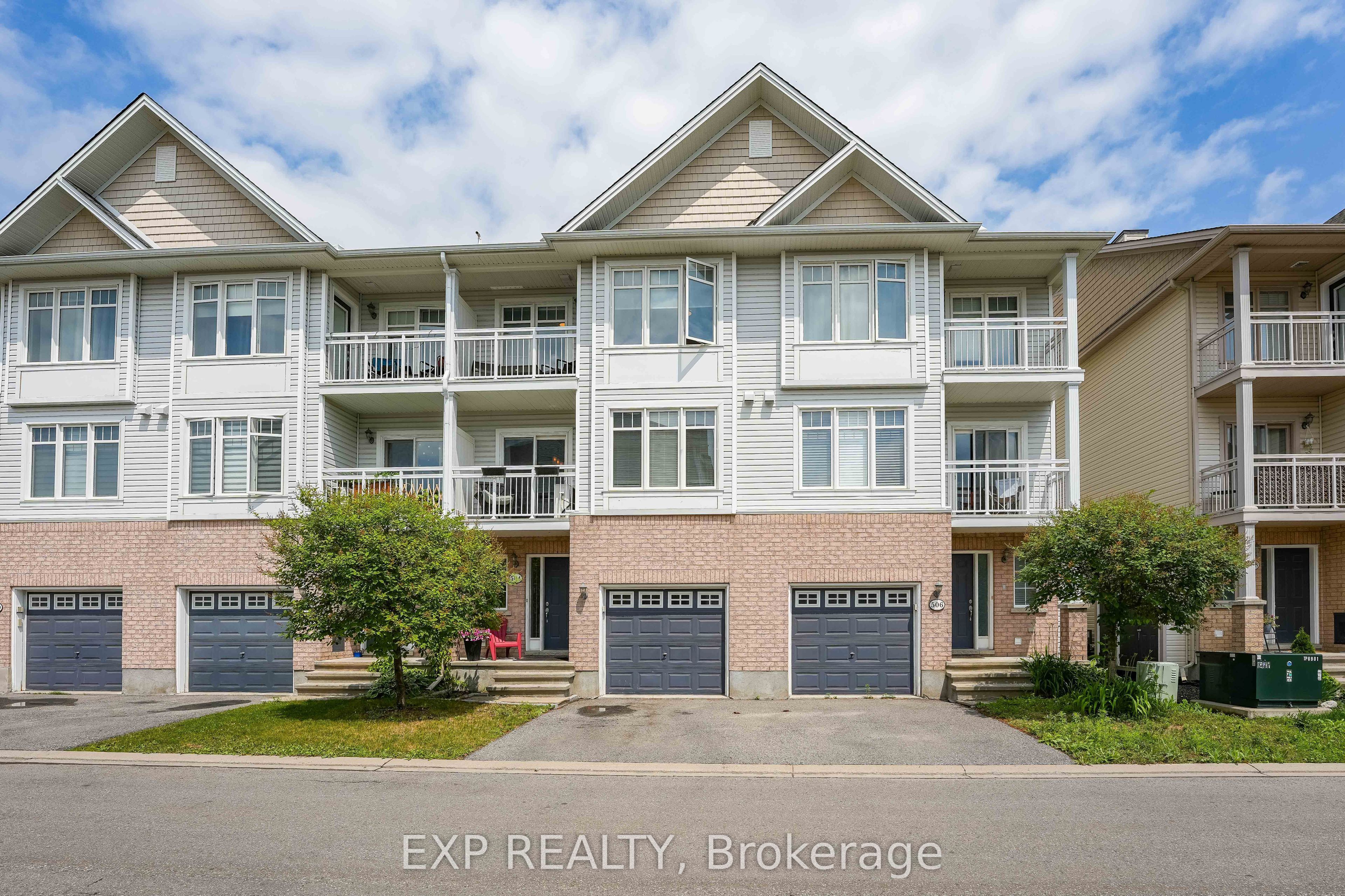 504 Barholm Private, Ottawa, ON, K4B 1H9