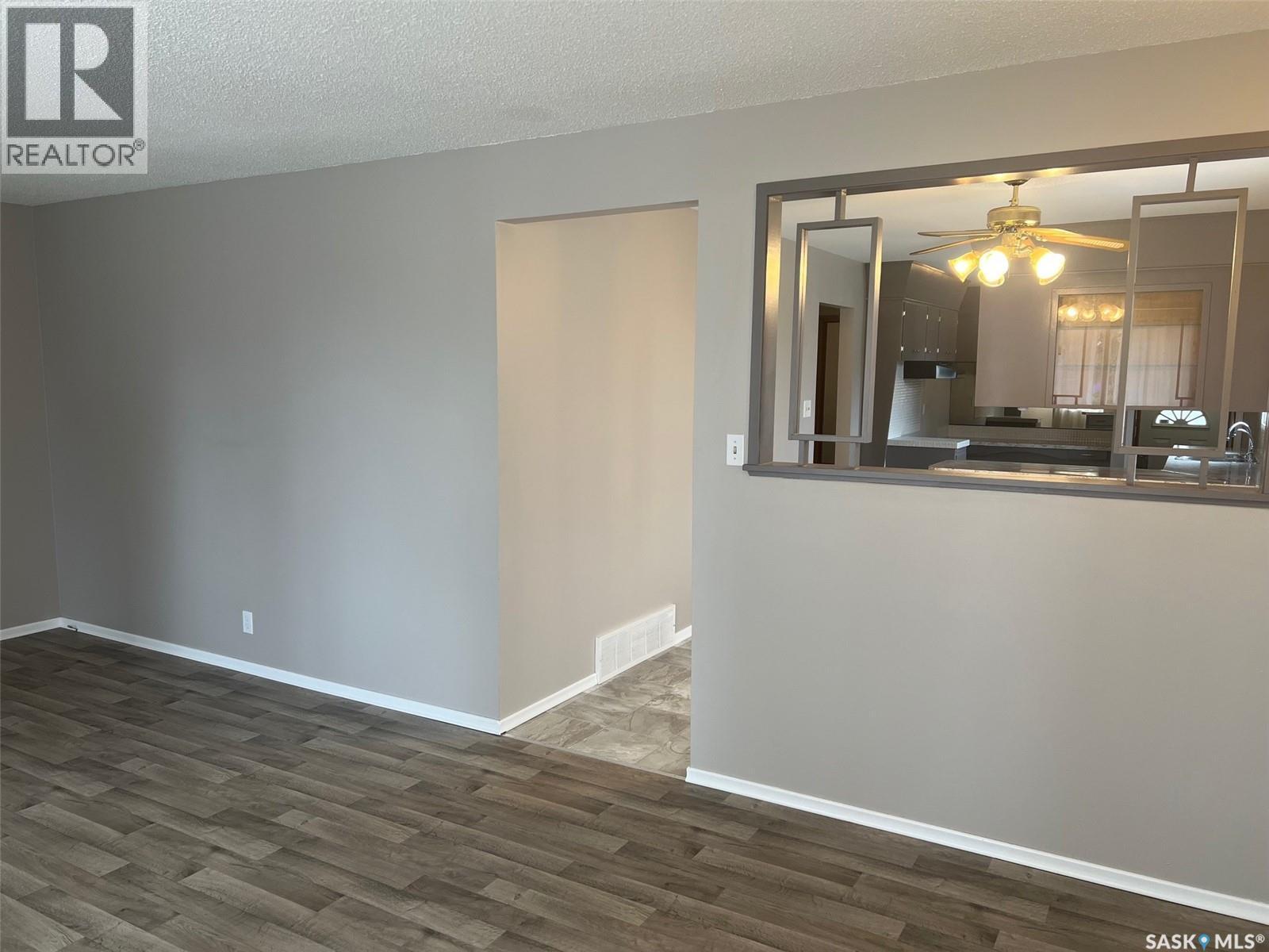 Additional image 6 of 802 Princess Street, Regina, SK, S4T3X9