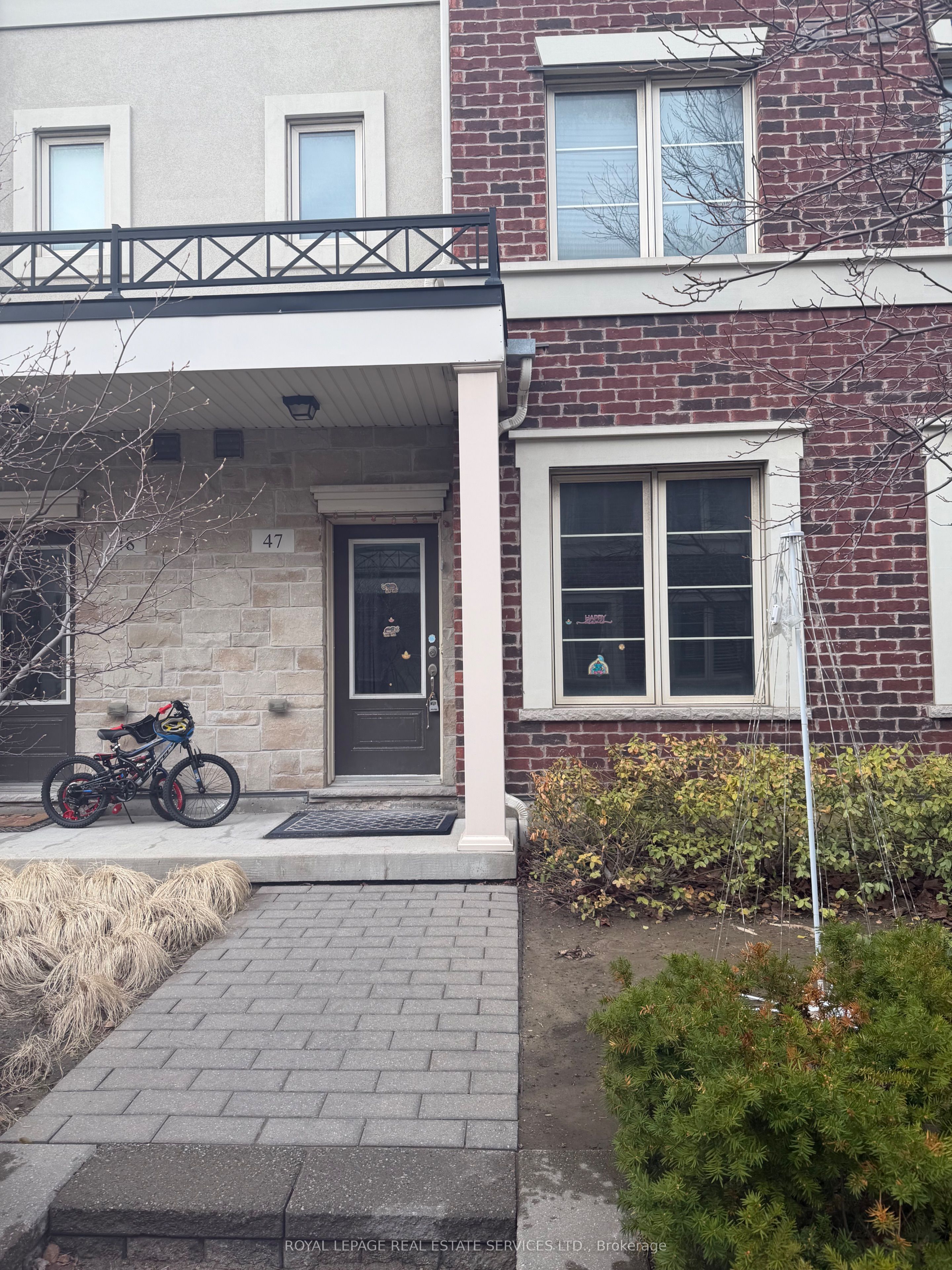 47-636 Evans Avenue, Toronto, ON, M8W 0A8