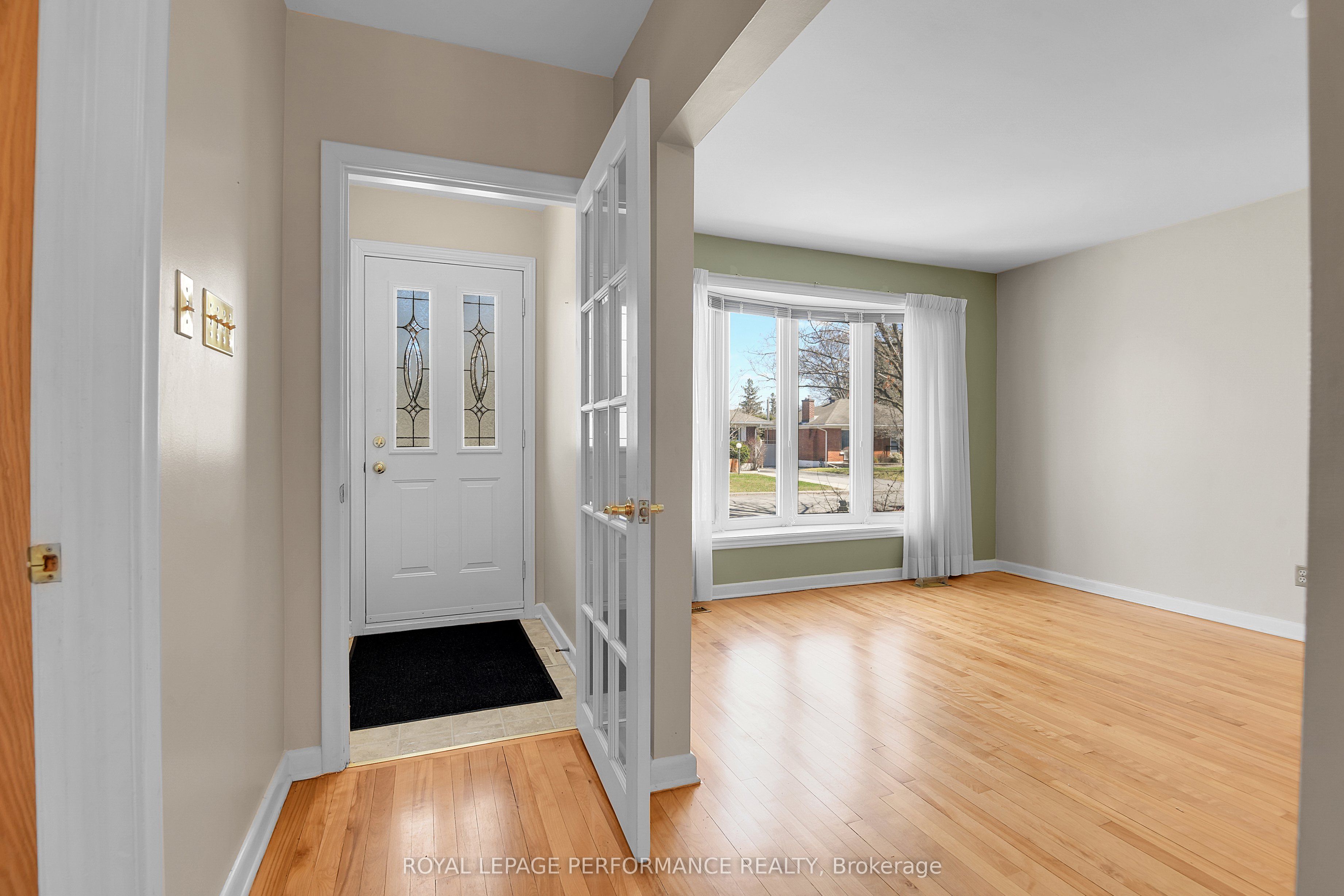 Additional image 6 of 1582 Digby Street, Ottawa, ON, K1G 0P6