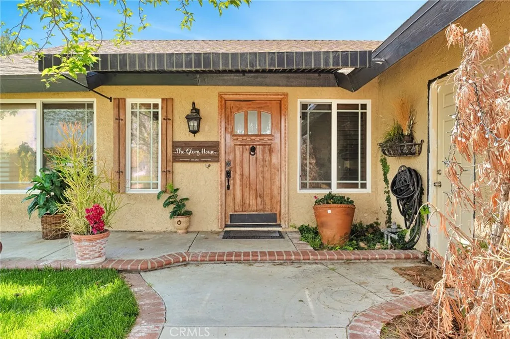 27483 Pamplico Dr, Valencia, CA 91354 photo 4