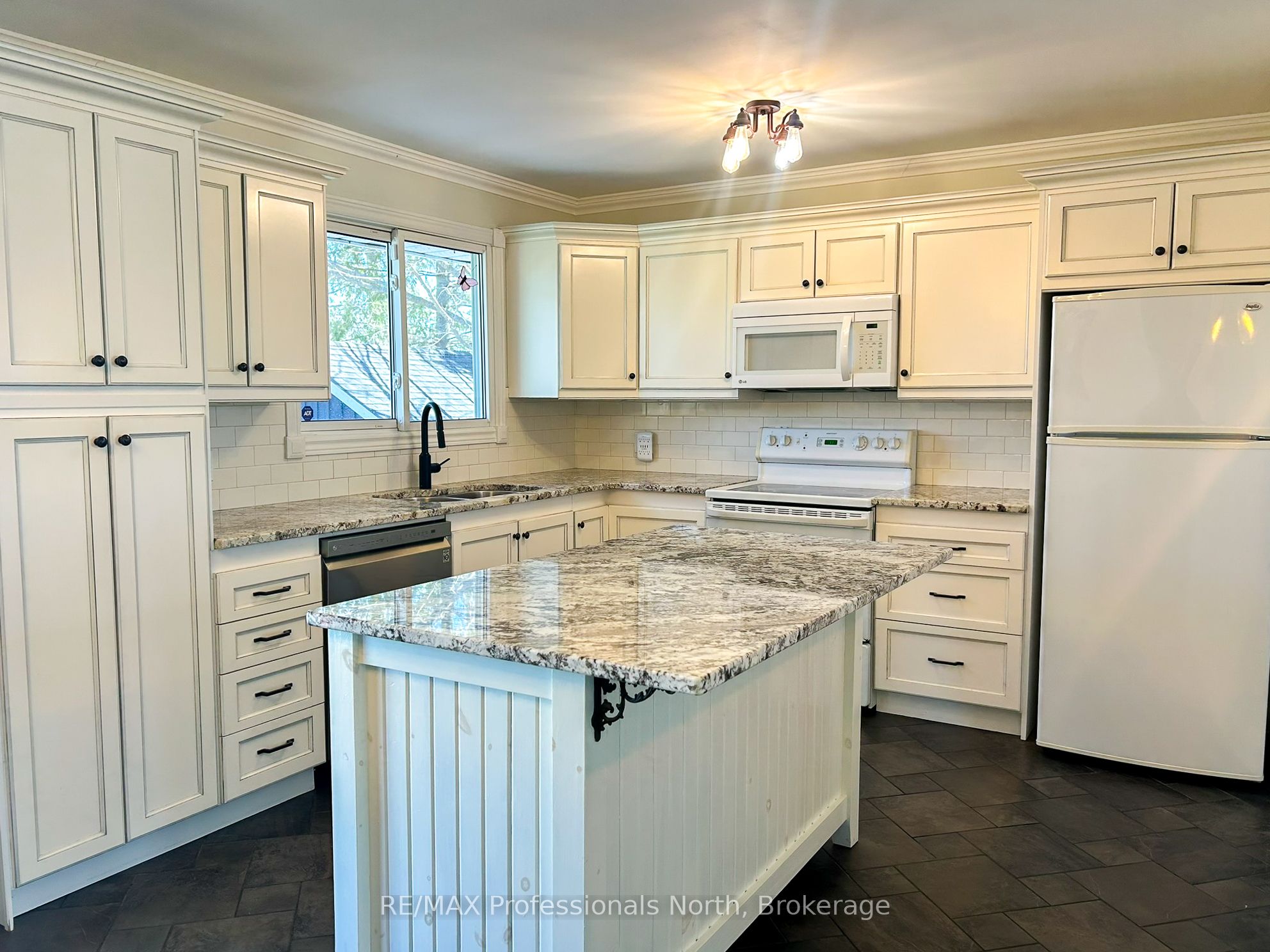 Additional image 5 of 111 Anderson Drive, Kawartha Lakes, ON, K0M 1G0