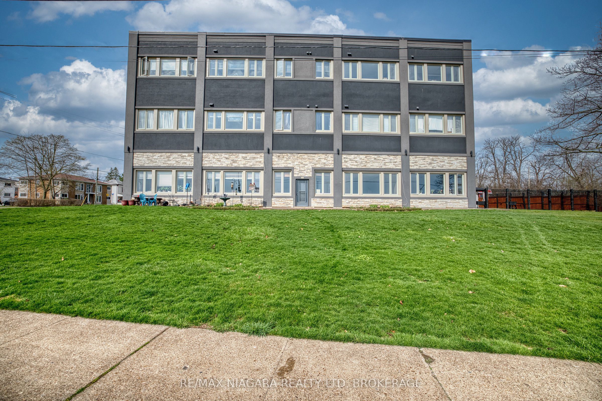 Additional image 2 of Unit #9-2 Lewis Street, Fort Erie, ON, L2A 2P7