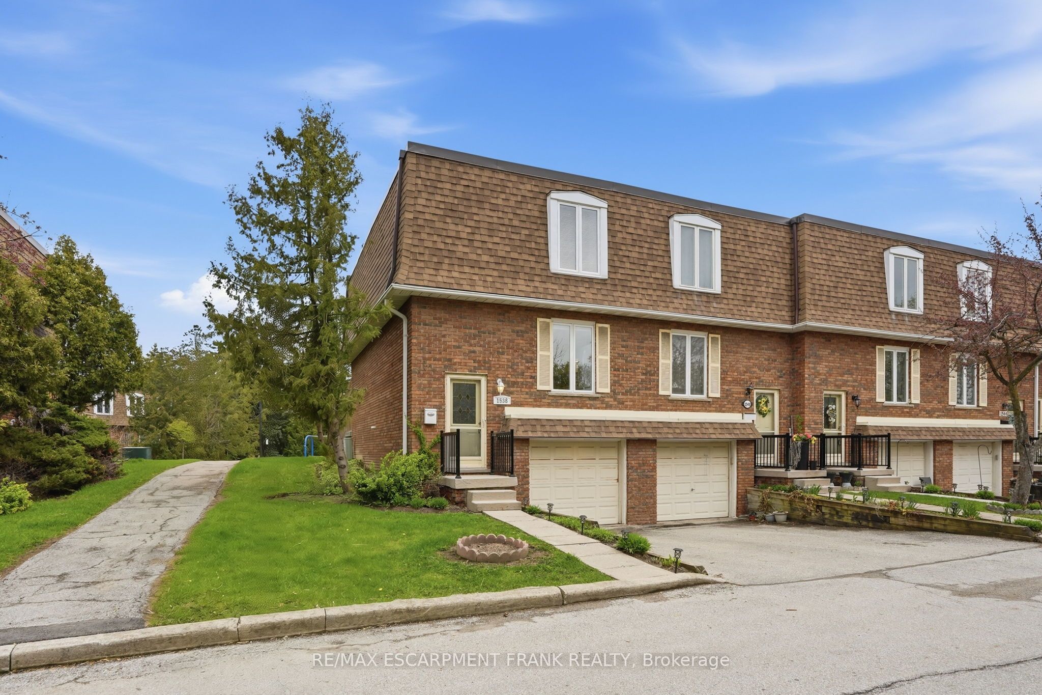Additional image 2 of 1538 Westminster Place, Burlington, ON, L7P 2B5