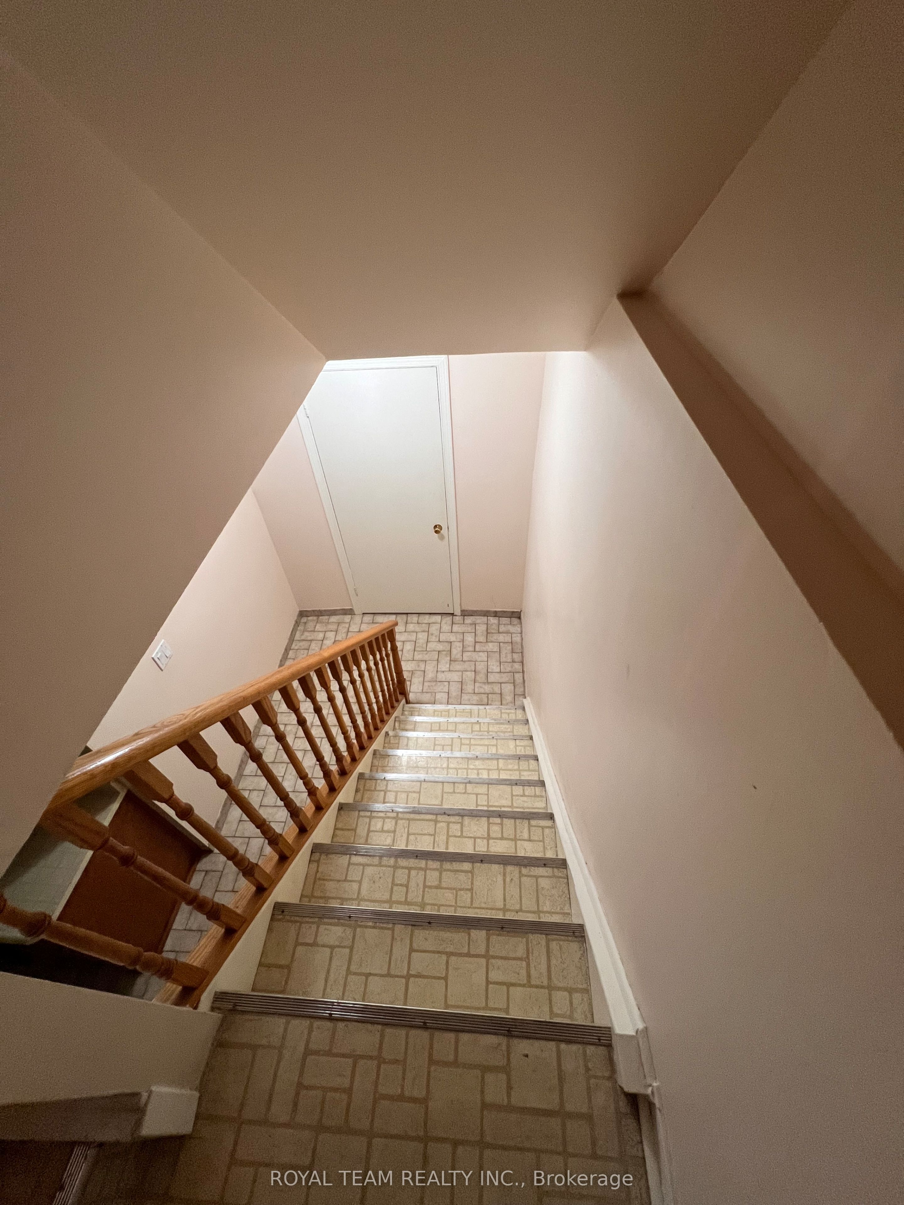 Additional image 5 of 28 Oakmount Crescent, Vaughan, ON, L4K 2C3