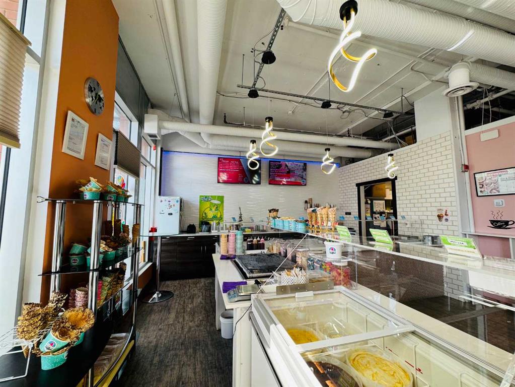 Additional image 3 of 1102 3 Avenue NW, Calgary, AB, T2N 4J3