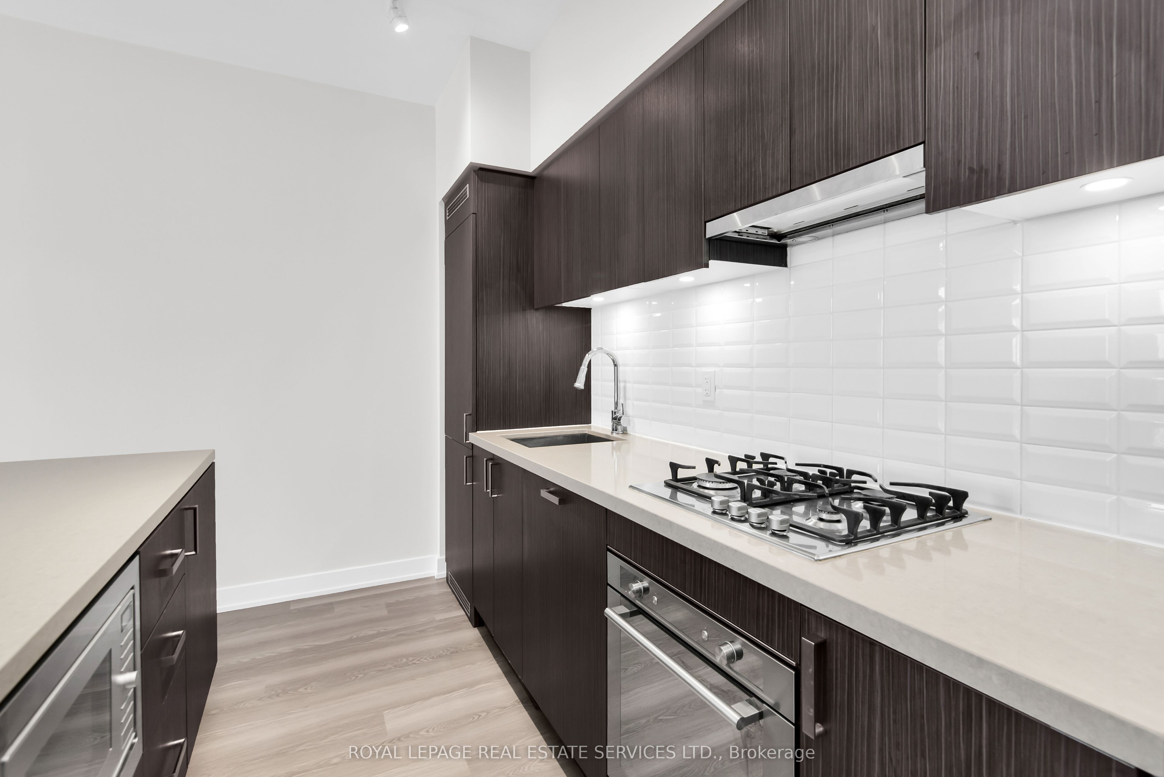 Additional image 4 of 1104-501 St Clair Avenue W, Toronto, ON, M5P 0A2