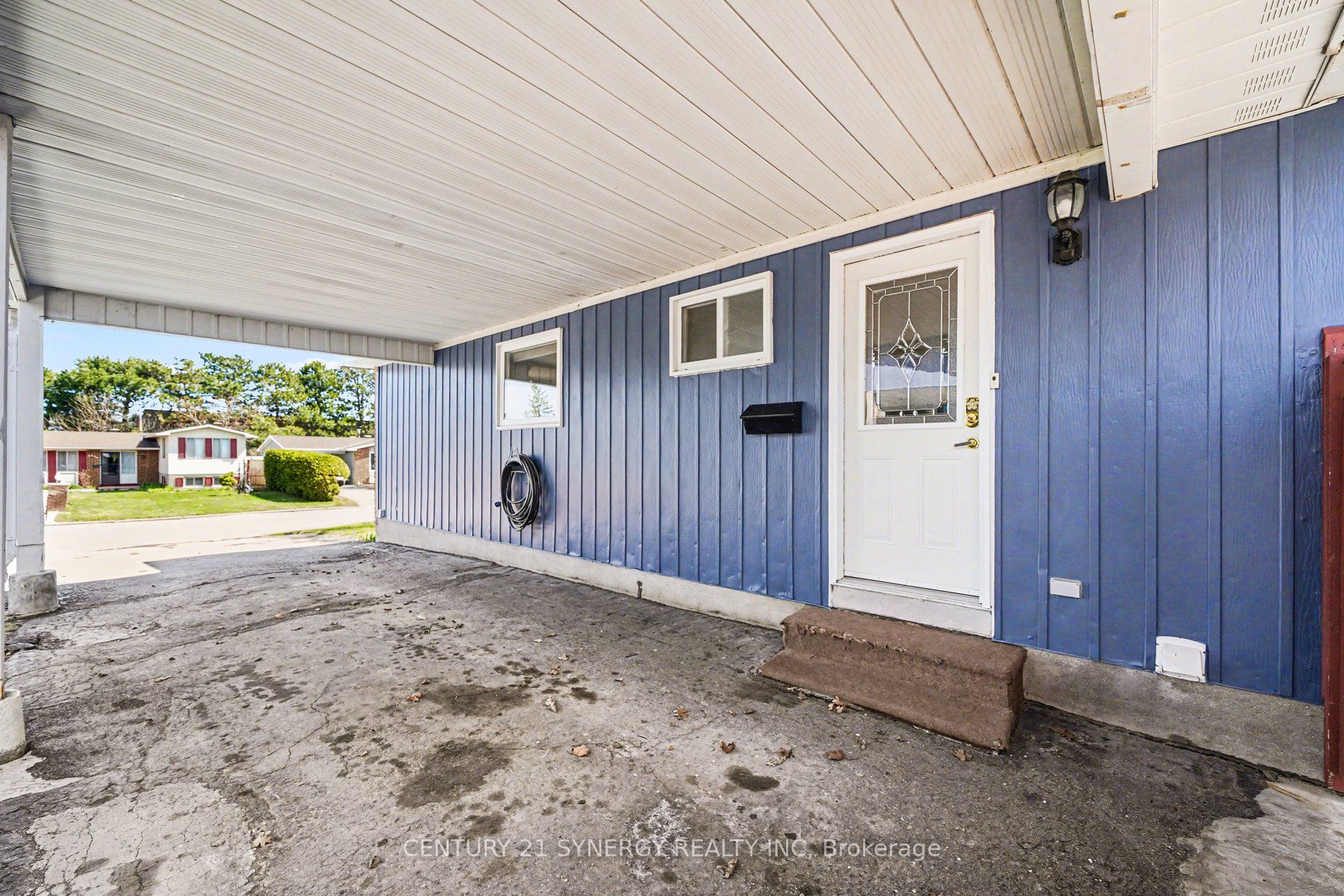 Additional image 3 of 2428 Blackstone Crescent, Ottawa, ON, K1B 4H2