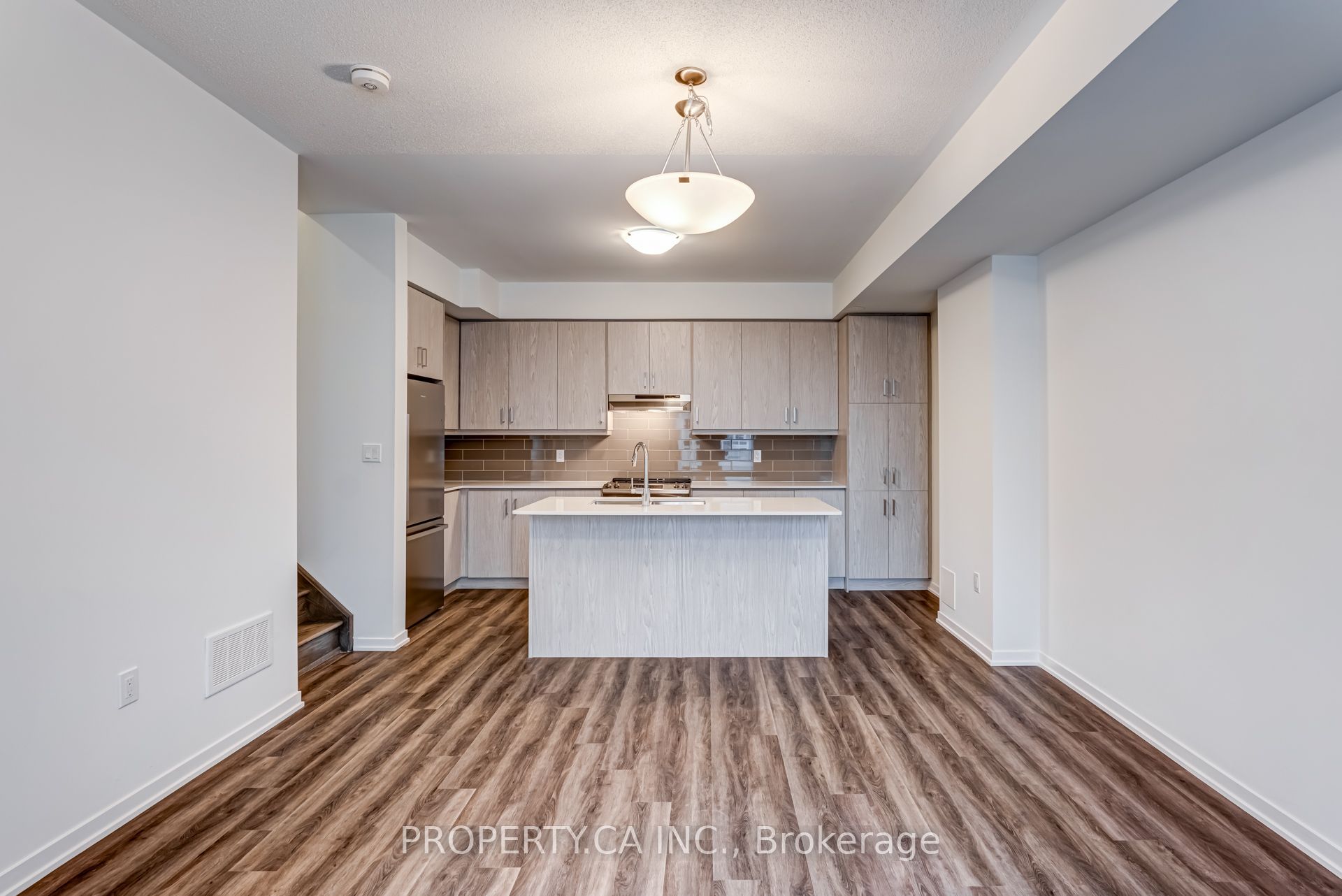 Additional image 2 of TH377-80 Honeycrisp Crescent, Vaughan, ON, L4K 5Z8