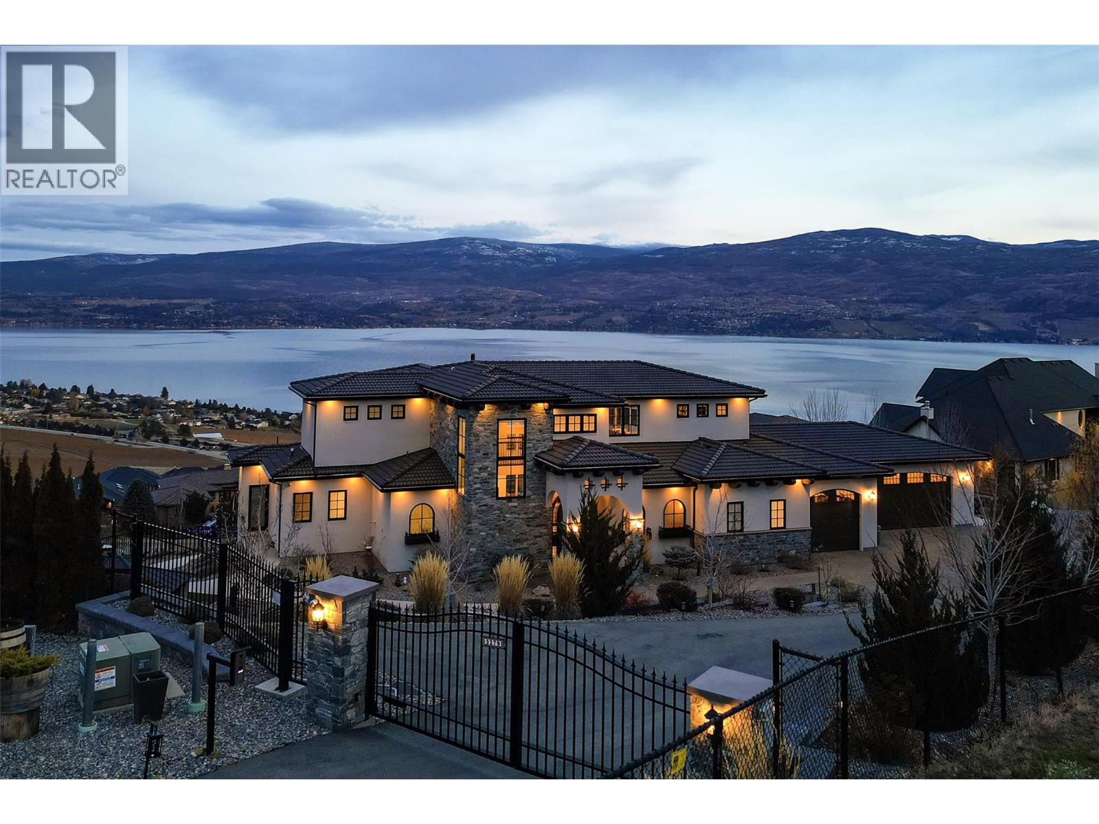 3279 Vineyard View Drive, West Kelowna, BC, V4T3B4