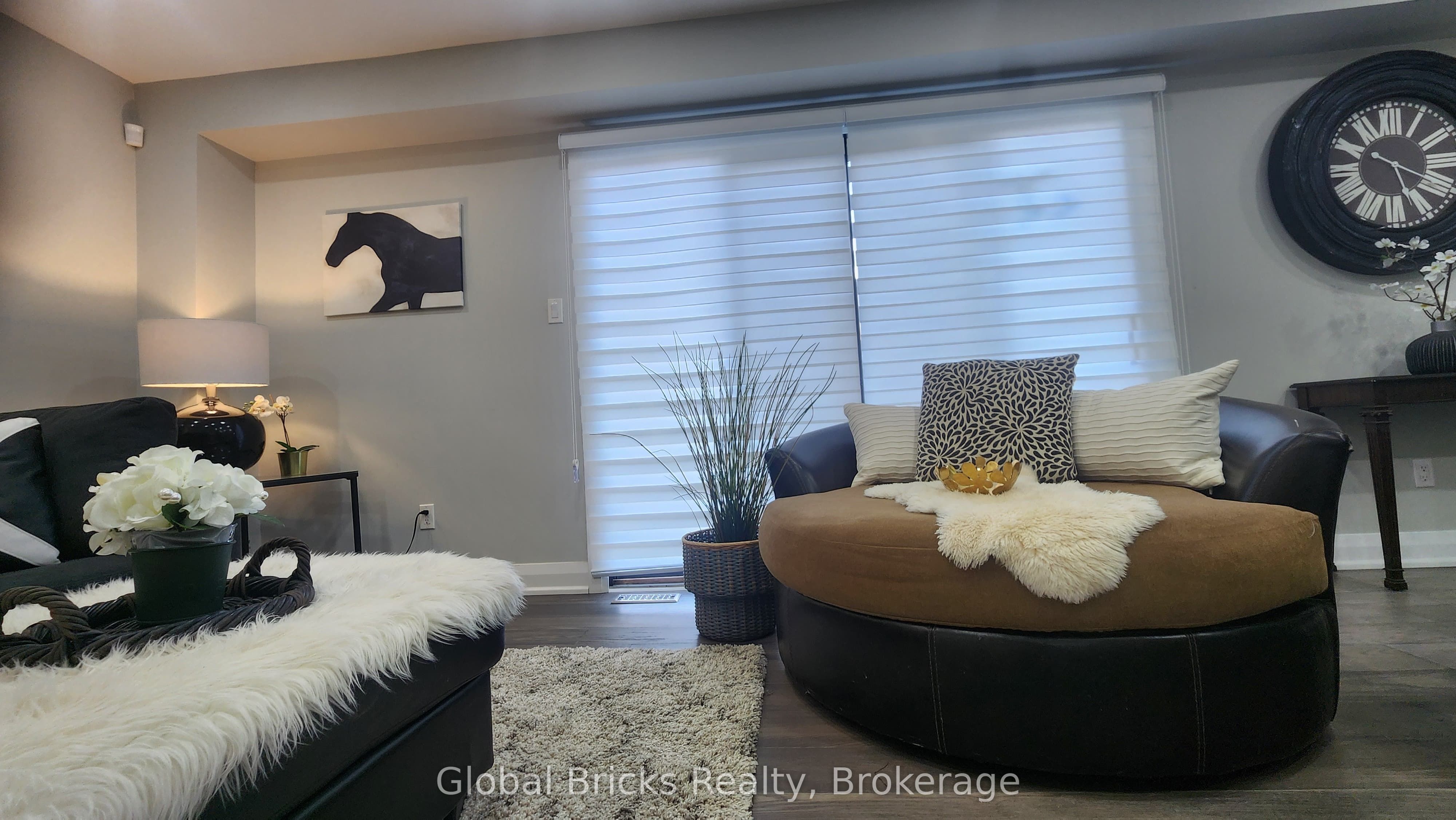 Additional image 5 of 4079 Trapper Crescent, Mississauga, ON, L5L 3A7