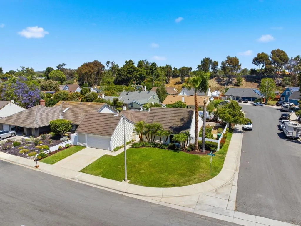 Additional image 50 of 7216 Manzanita Street, Carlsbad, CA 92011