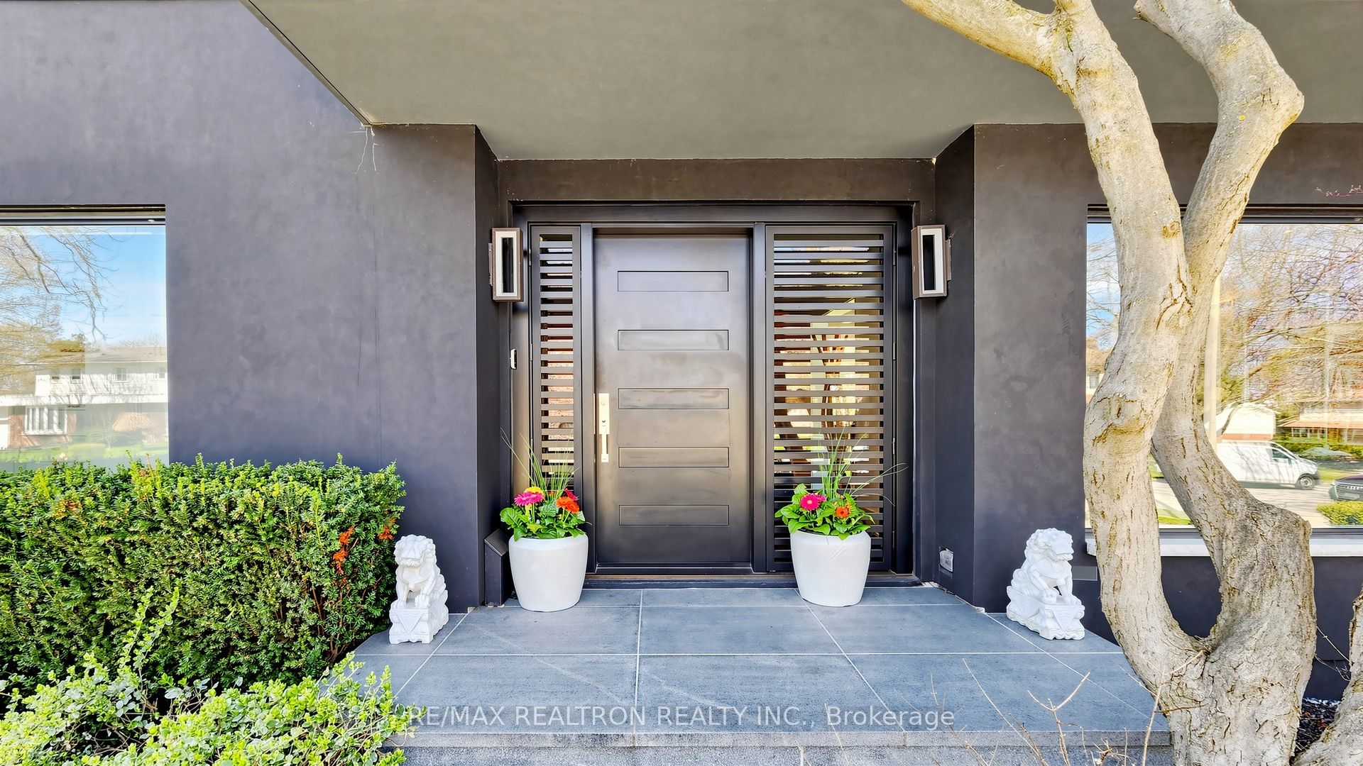 Additional image 2 of 4 Kimloch Crescent, Toronto, ON, M3B 2J6