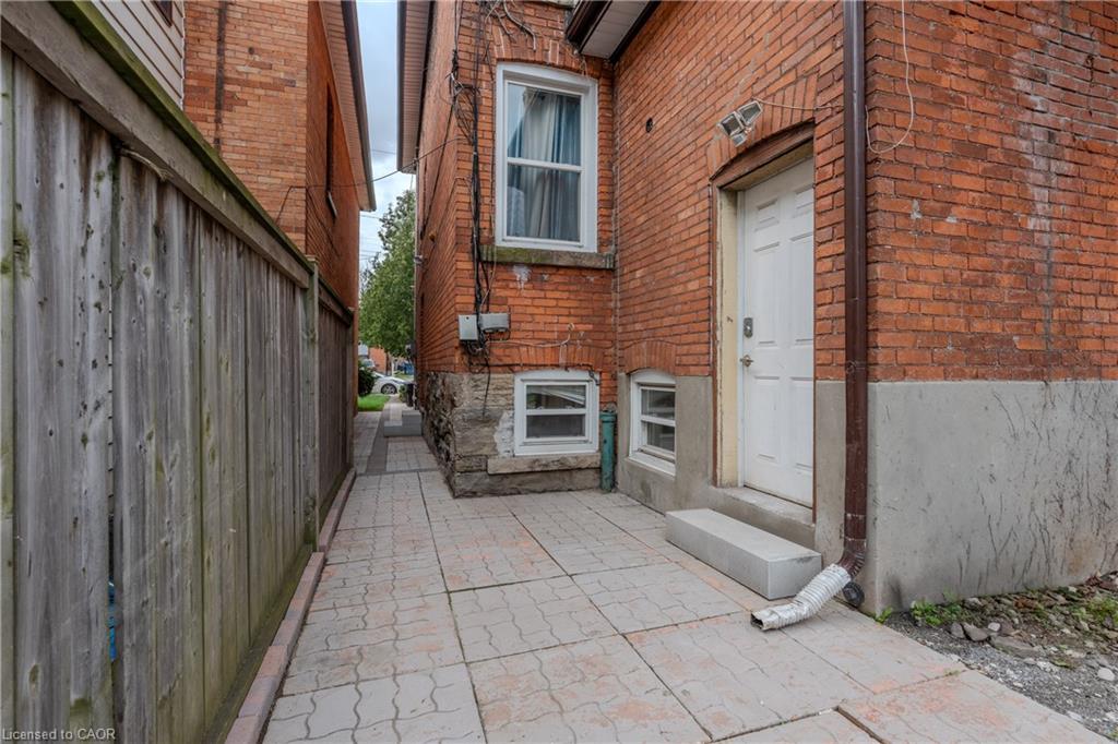 Additional image 3 of B-11 Aikman Avenue, Hamilton, ON, L8M 1P6