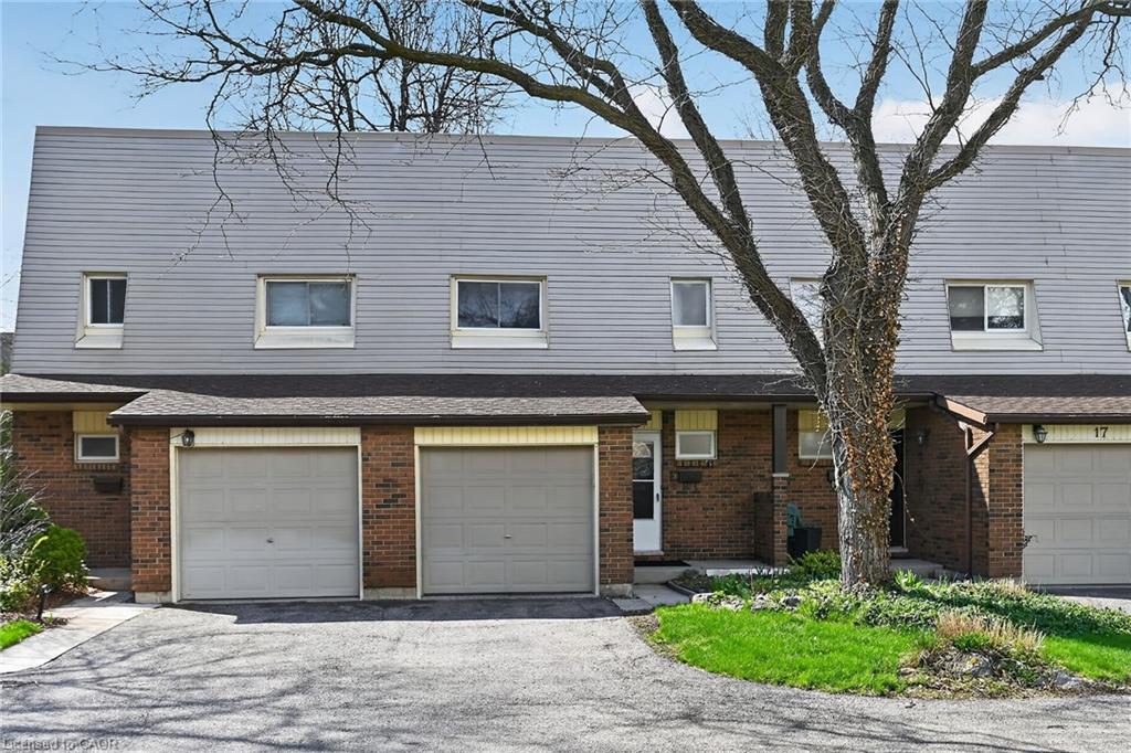 16A-1460 Garth Street, Hamilton, ON, L9B 1R6