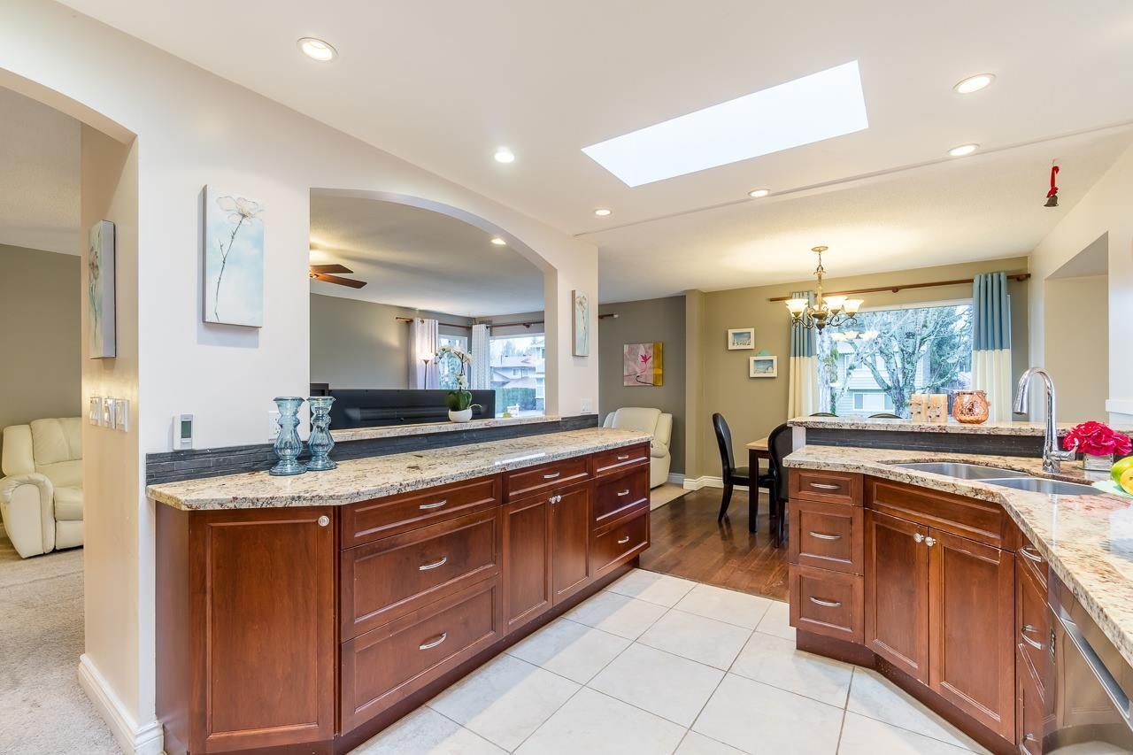 Additional image 6 of 14928 93a Avenue, Surrey, BC, V3R 7A9