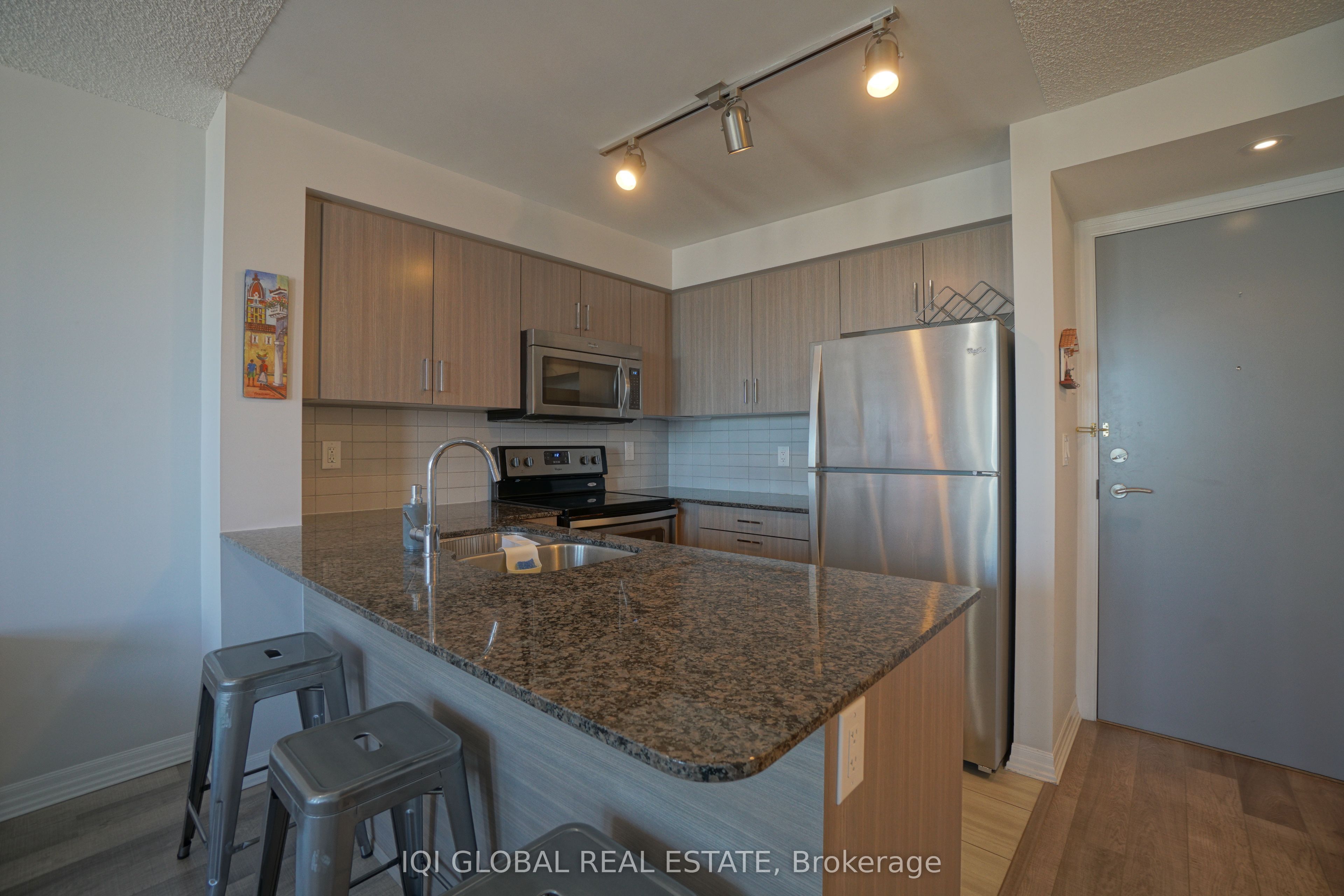 Additional image 6 of 1022-80 Esther Lorrie Drive, Toronto, ON, M9W 0C6