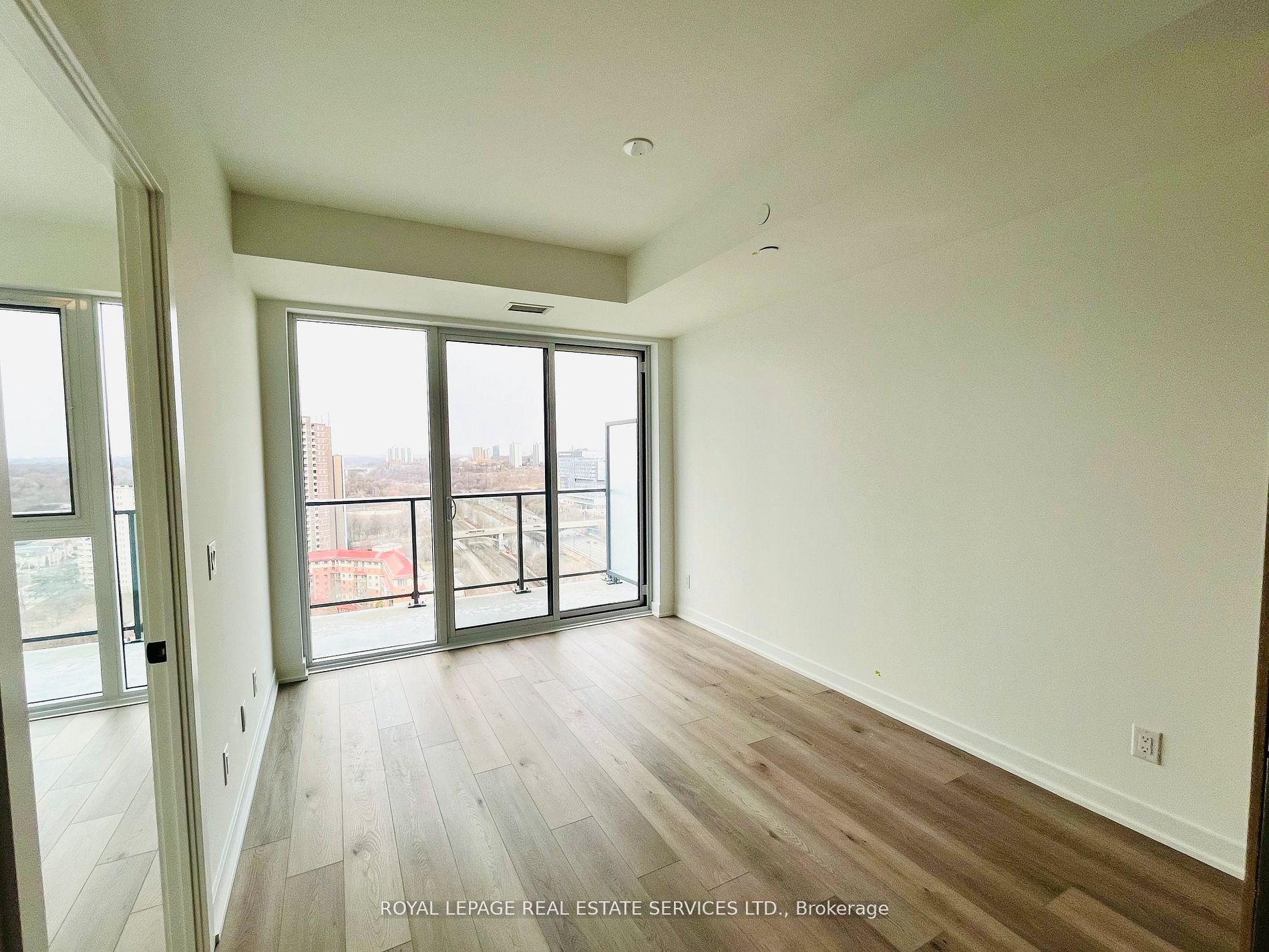 Additional image 4 of 2009-5 Defries Street, Toronto, ON, M5A 3R4