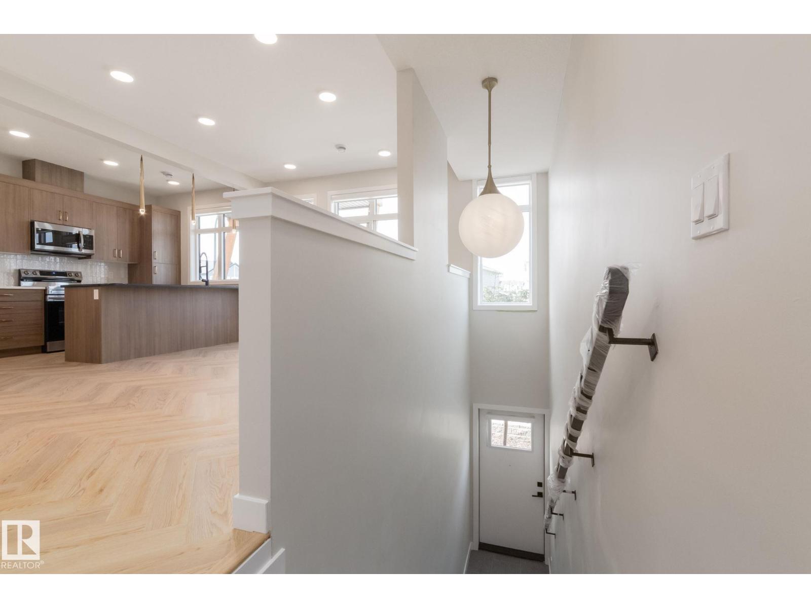 Additional image 3 of 41-16231 19 Avenue SW, Edmonton, AB, T6W5C6