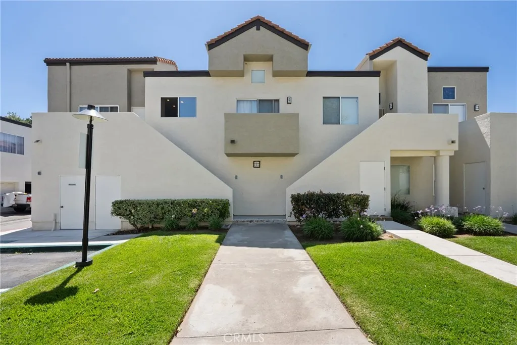 Additional image 41 of 21200 Trumpet Dr Unit 205, Newhall, CA 91321