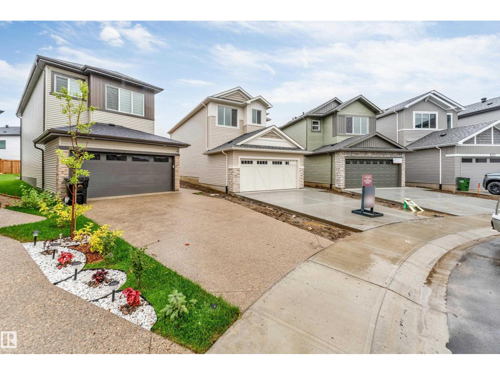 Additional image 4 of 1336 11 Avenue NW, Edmonton, AB, T6T2W4